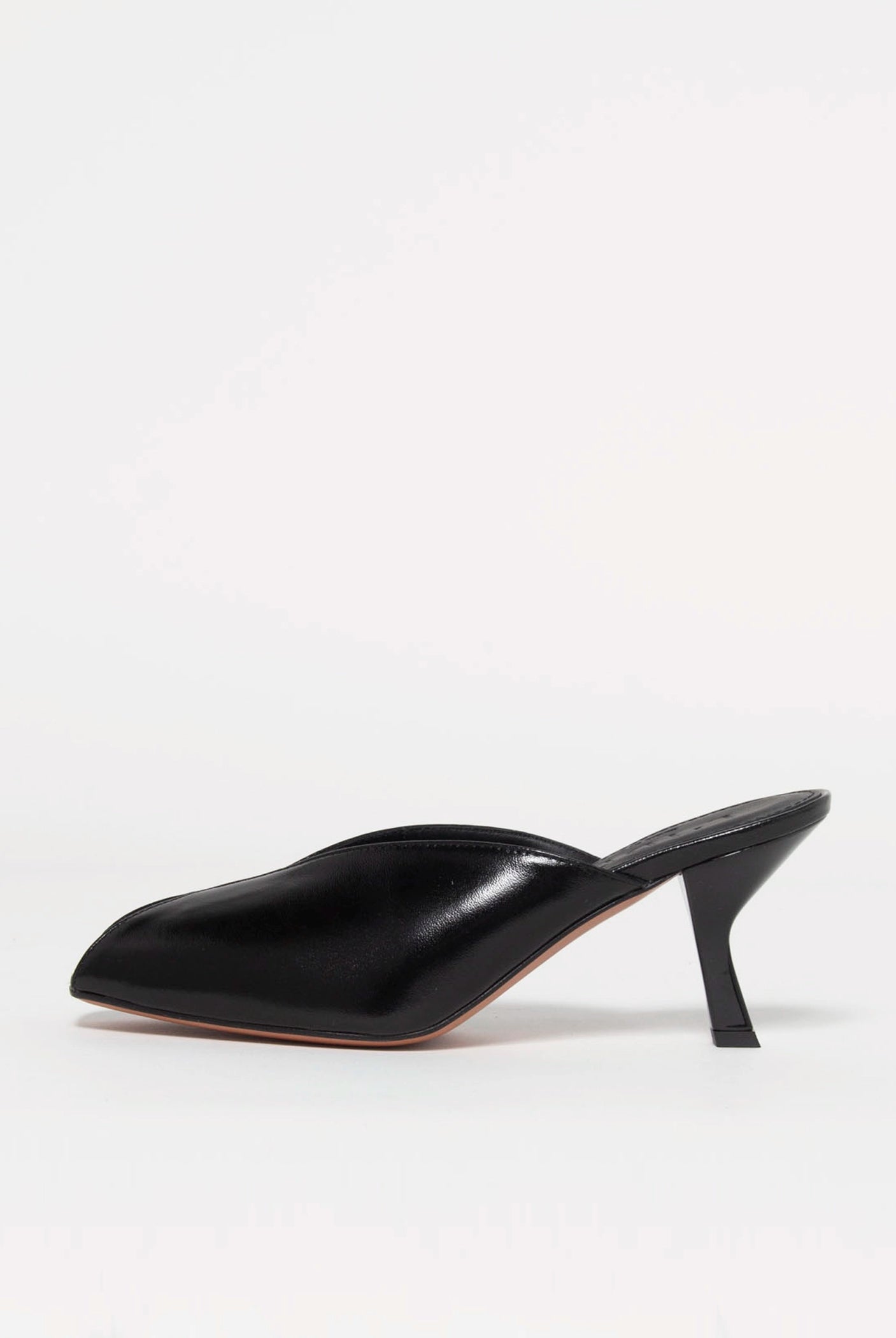 swatch_Black Leather l'idea peep toe sandal
