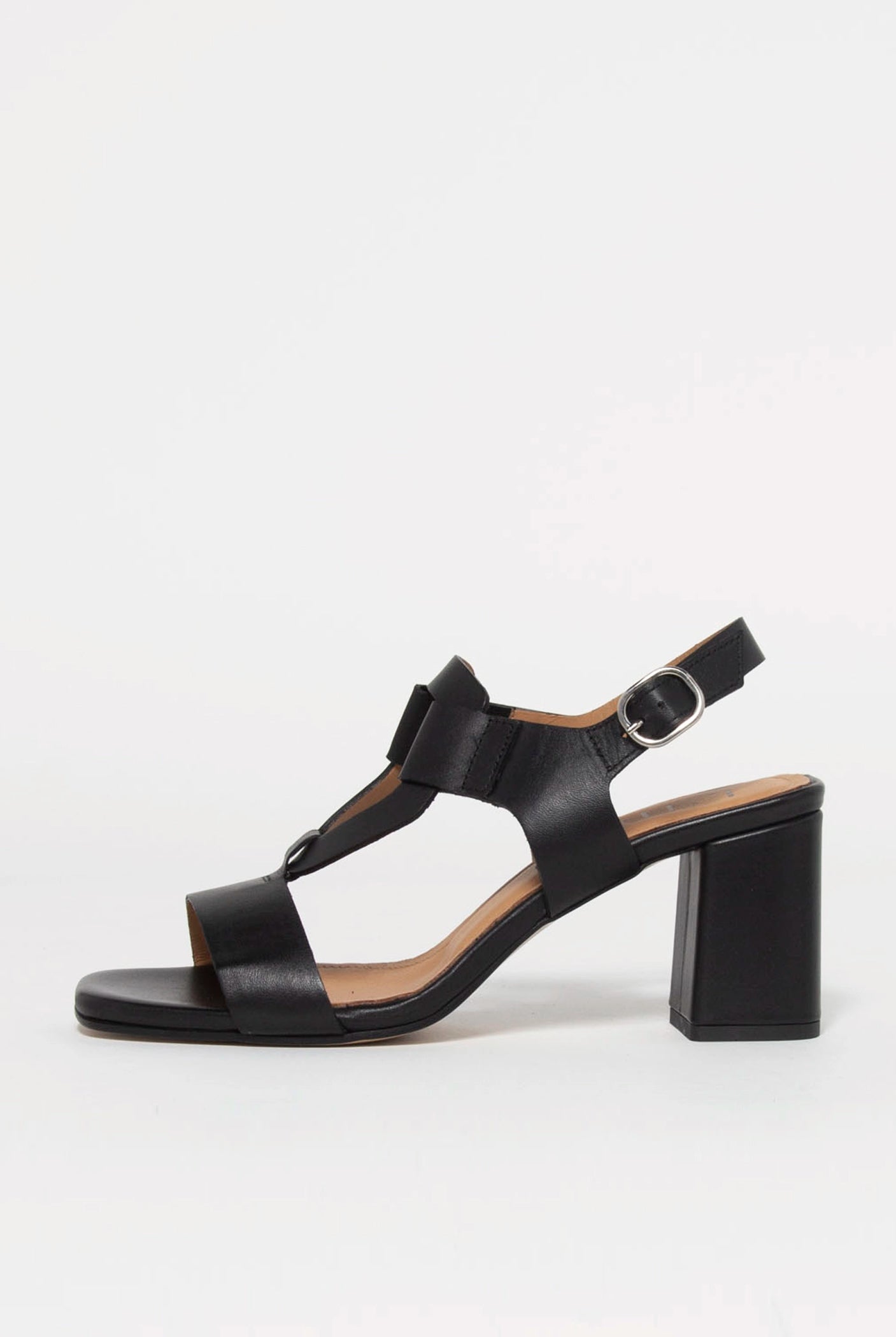 swatch_Black Leather heeled leather sandal