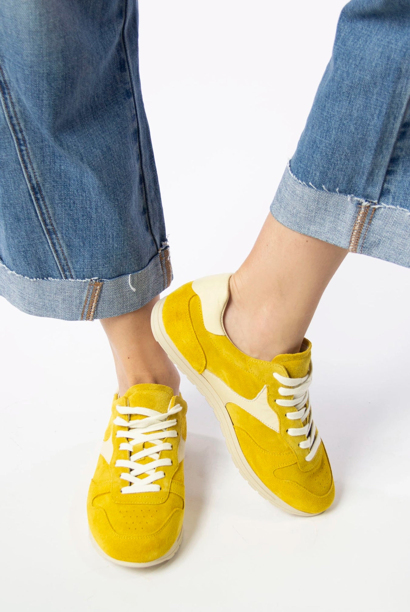 swatch_Canary Suede l'idea sneakerina