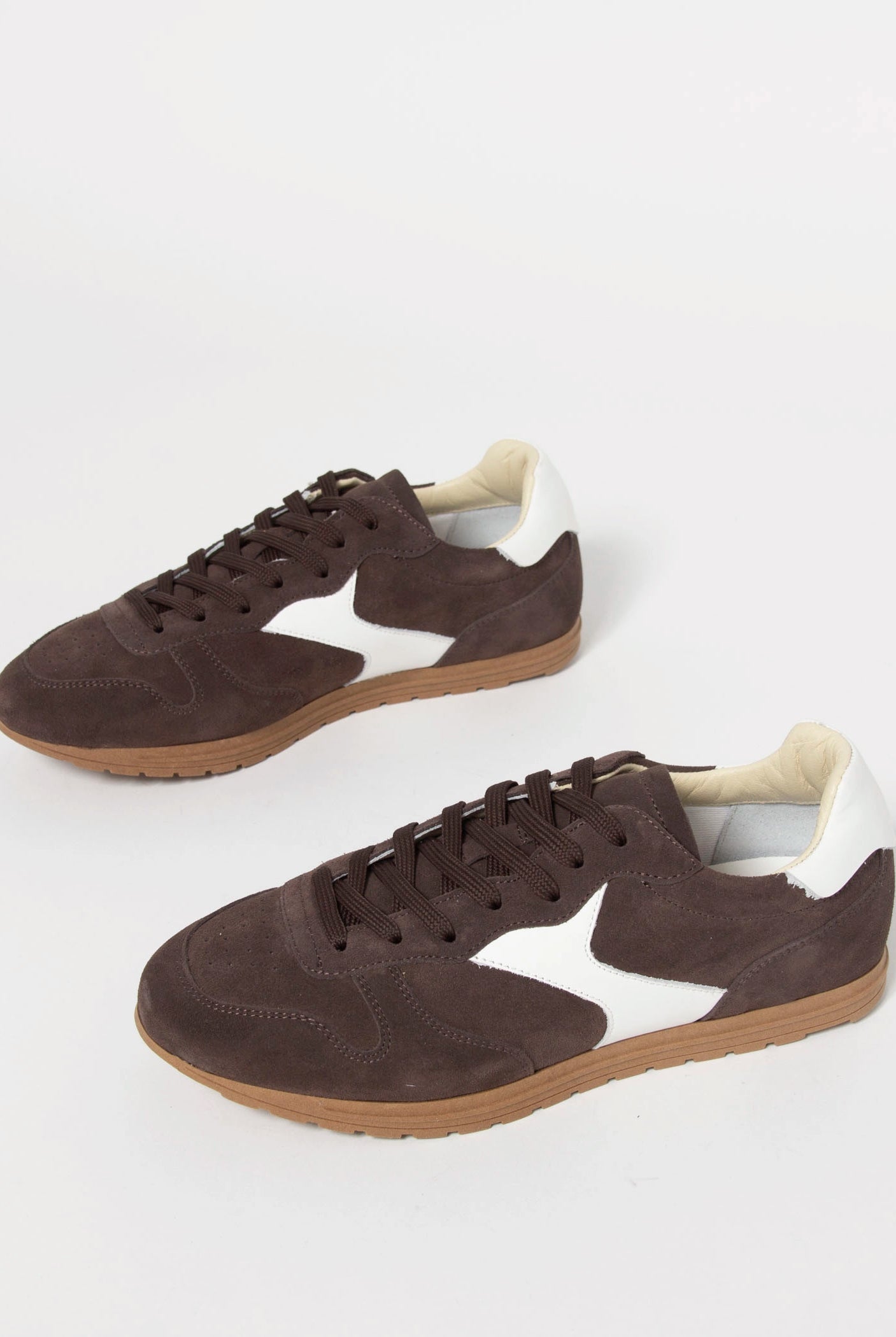 swatch_Chocolate Suede l'idea sneakerina