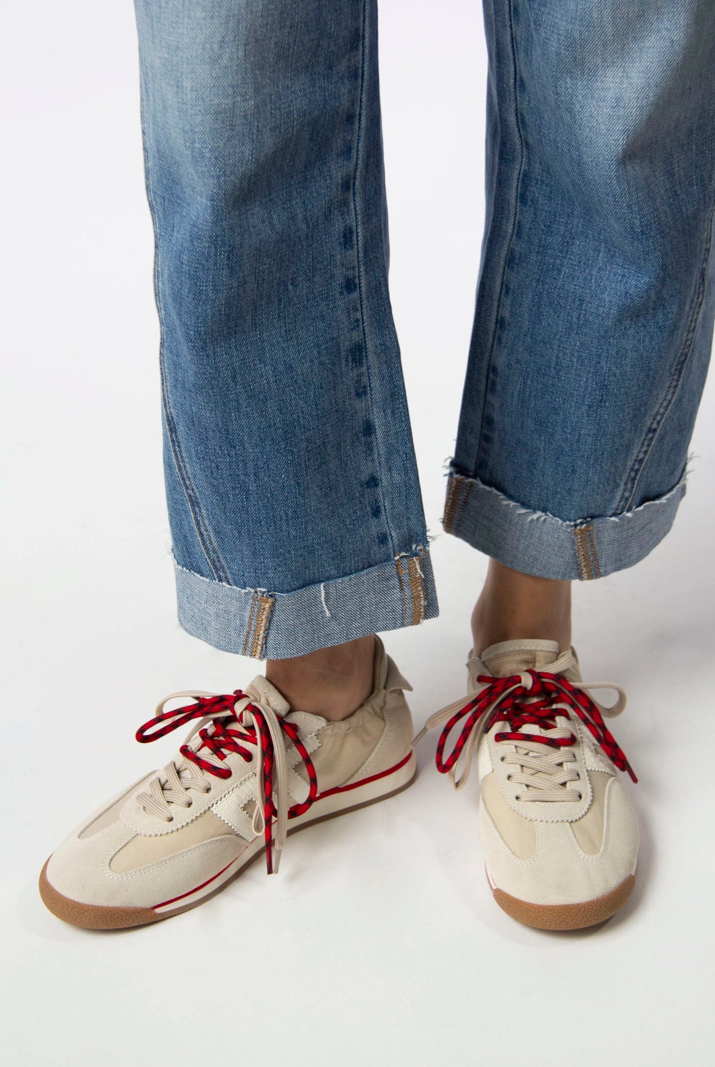 swatch_Sand back70 rocket sneaker