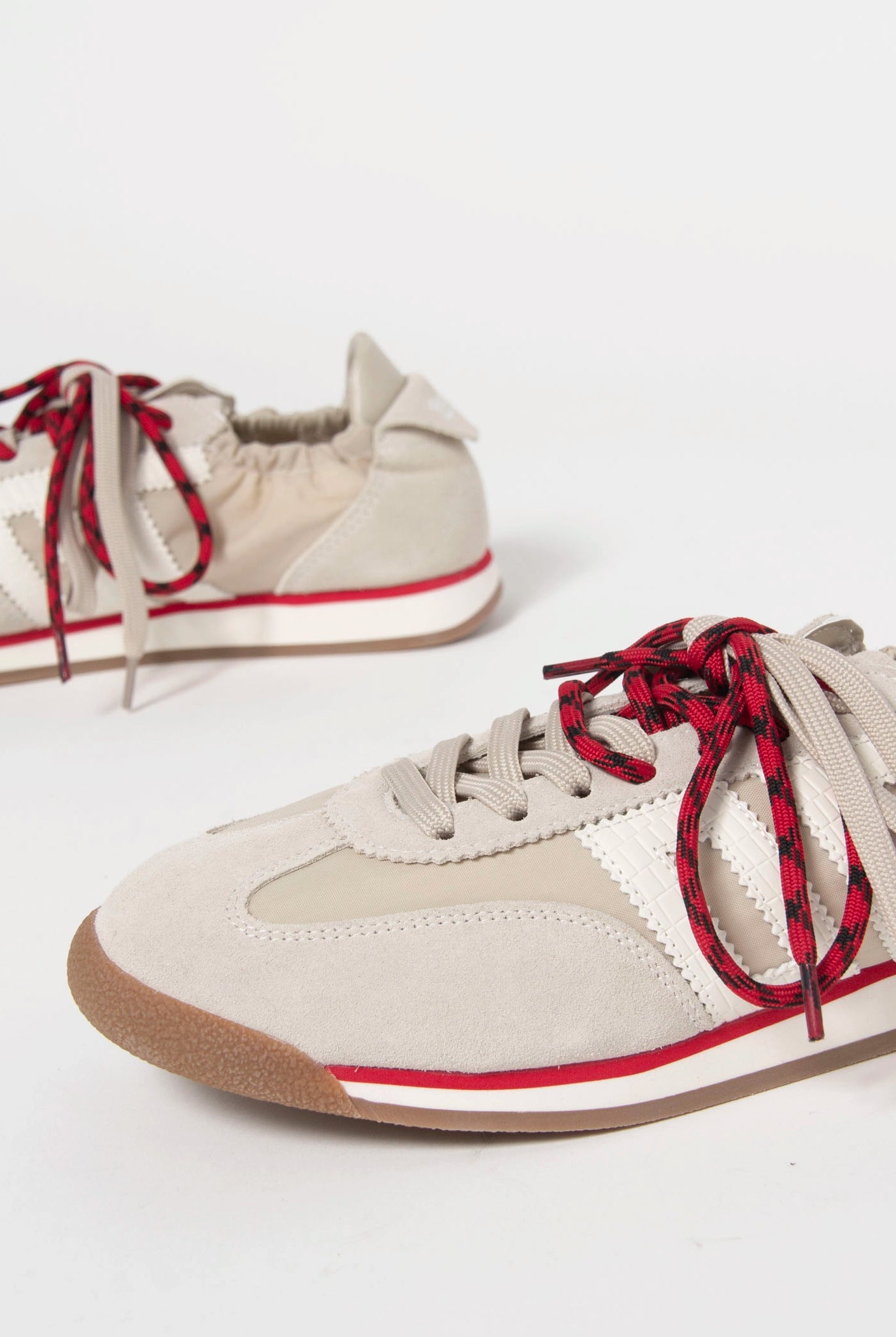 swatch_Sand back70 rocket sneaker