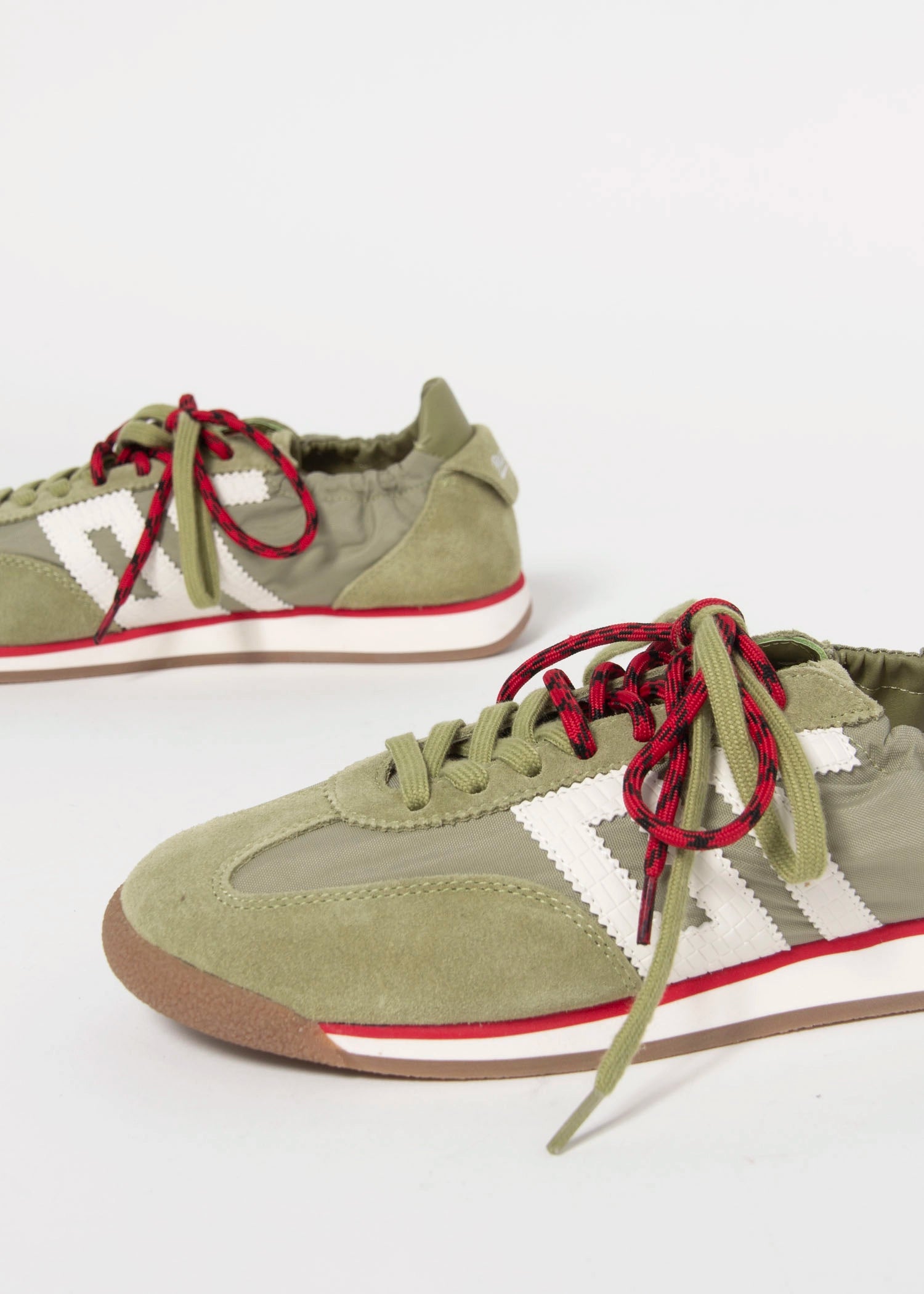 swatch_Olive back70 rocket sneaker
