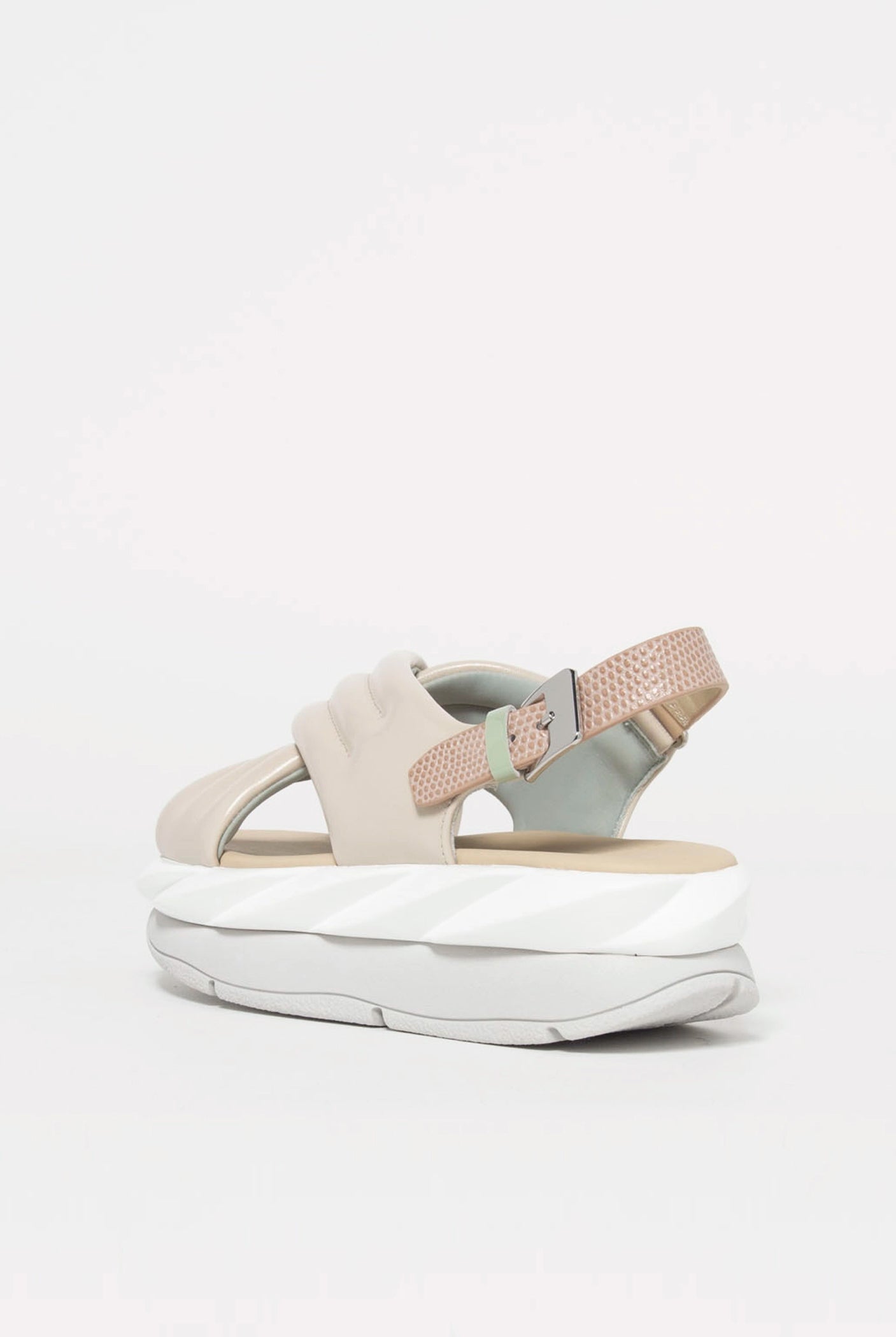 swatch_Cream Patent 4ccccees mellow mana platform sandal