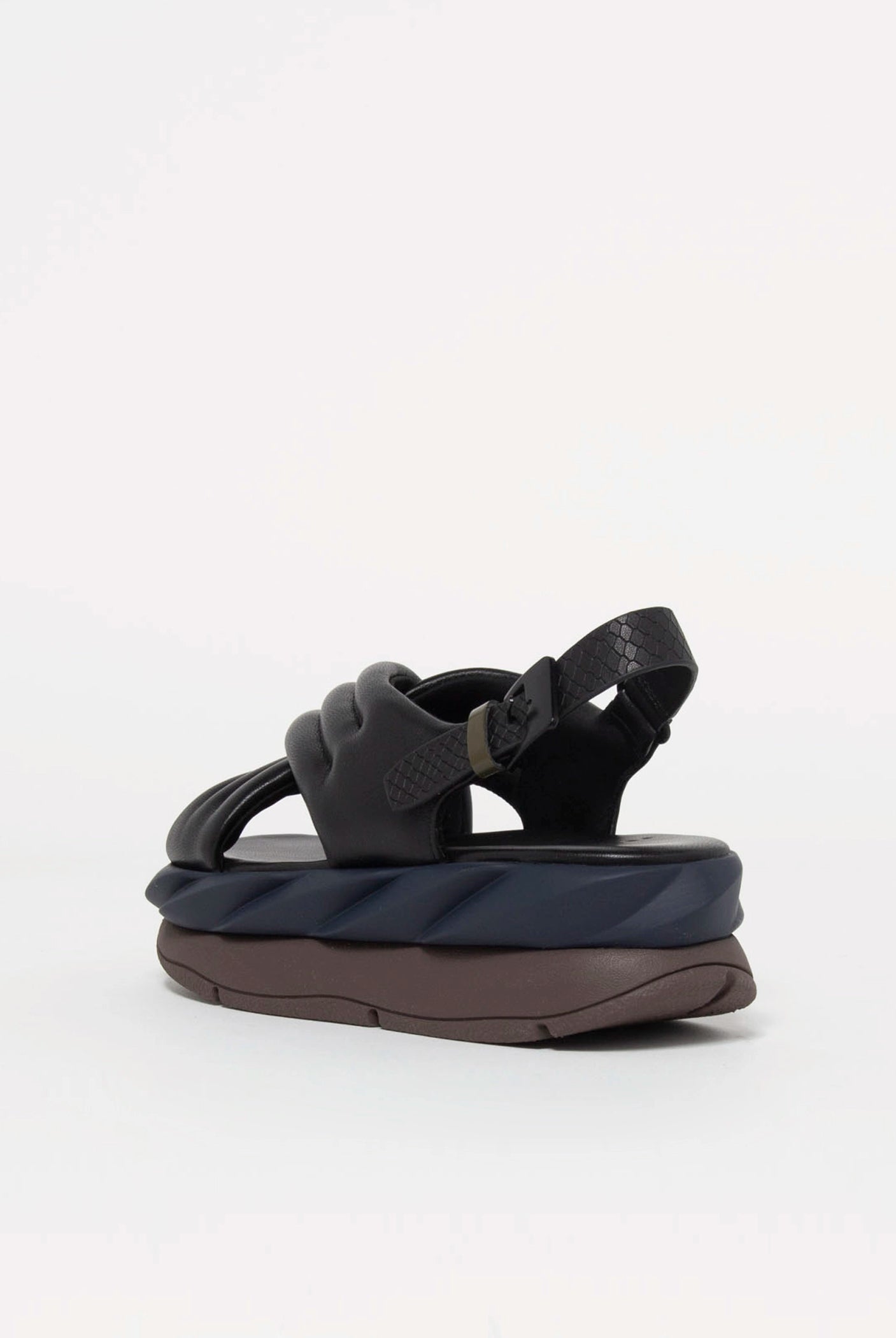 swatch_Black Leather 4ccccees mellow mana platform sandal