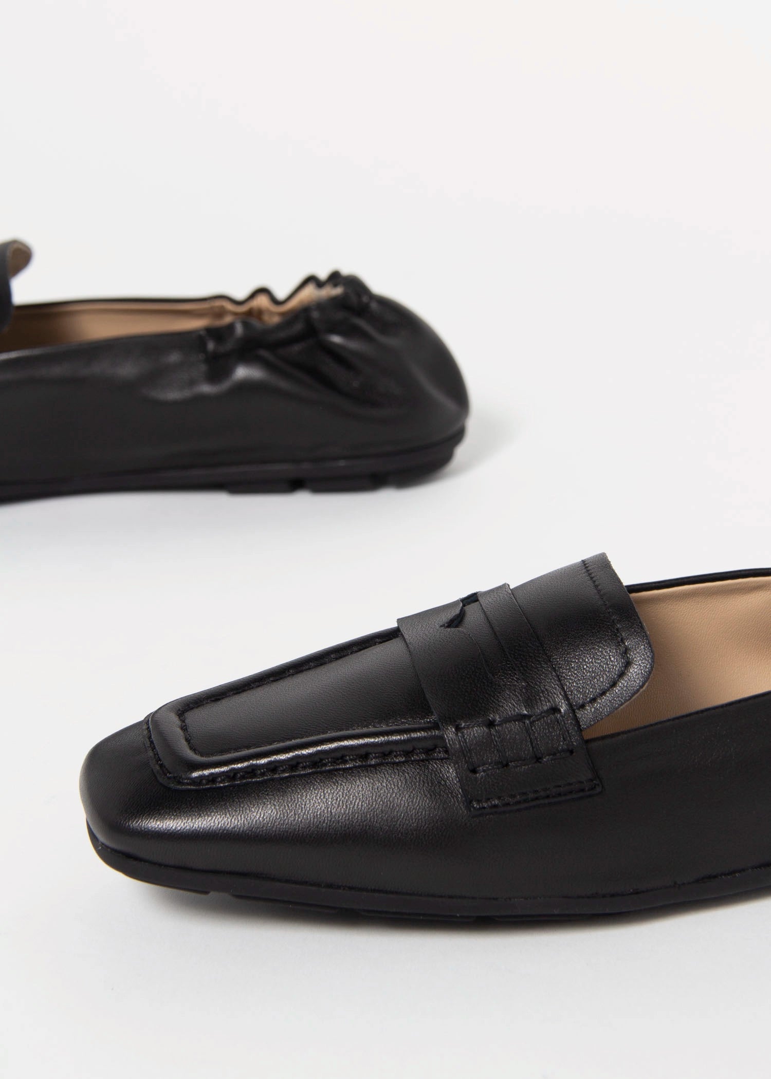swatch_Black Leather driving moccasin loafers shoes