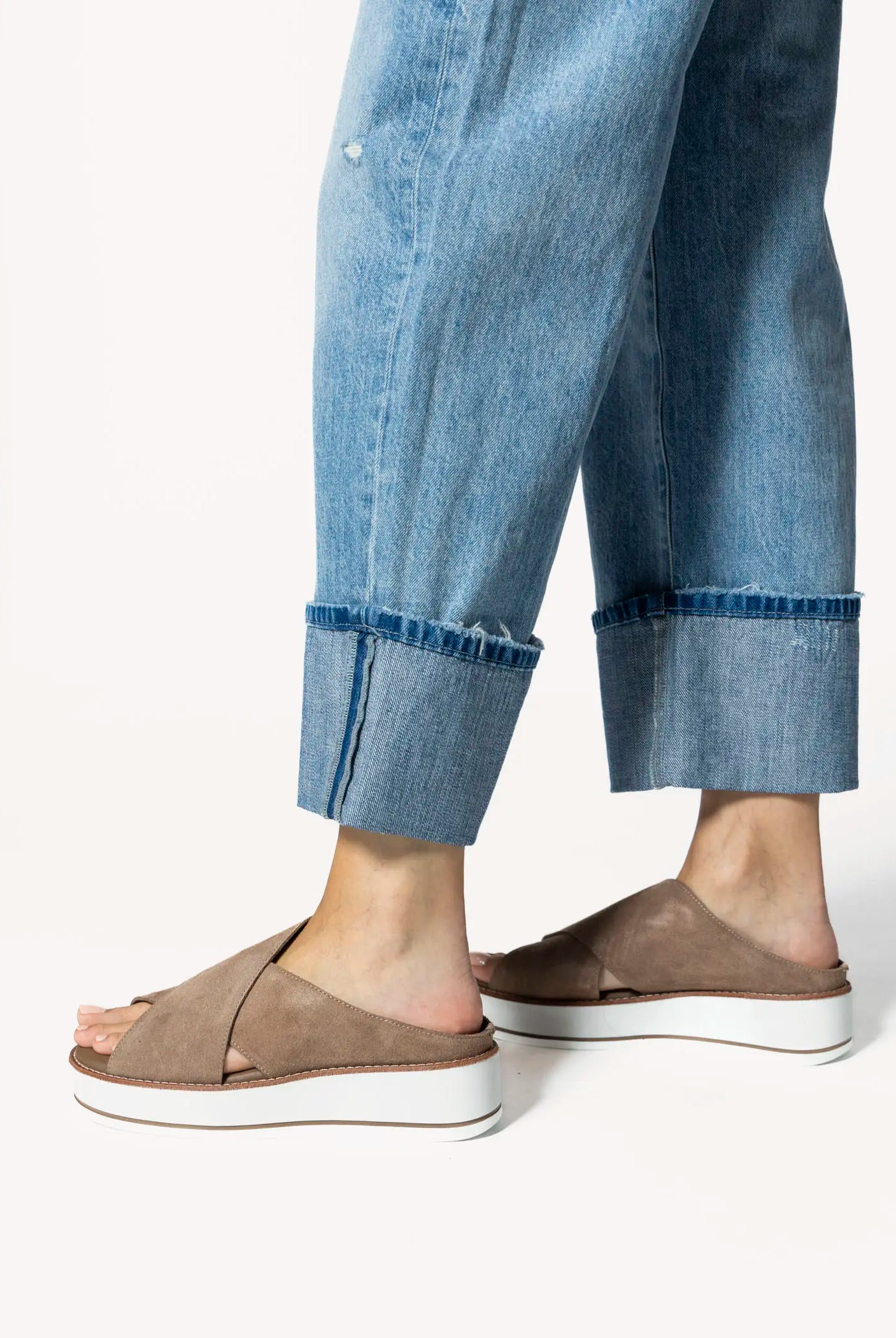 swatch_taupe suede orelia slide sandal platform sandals