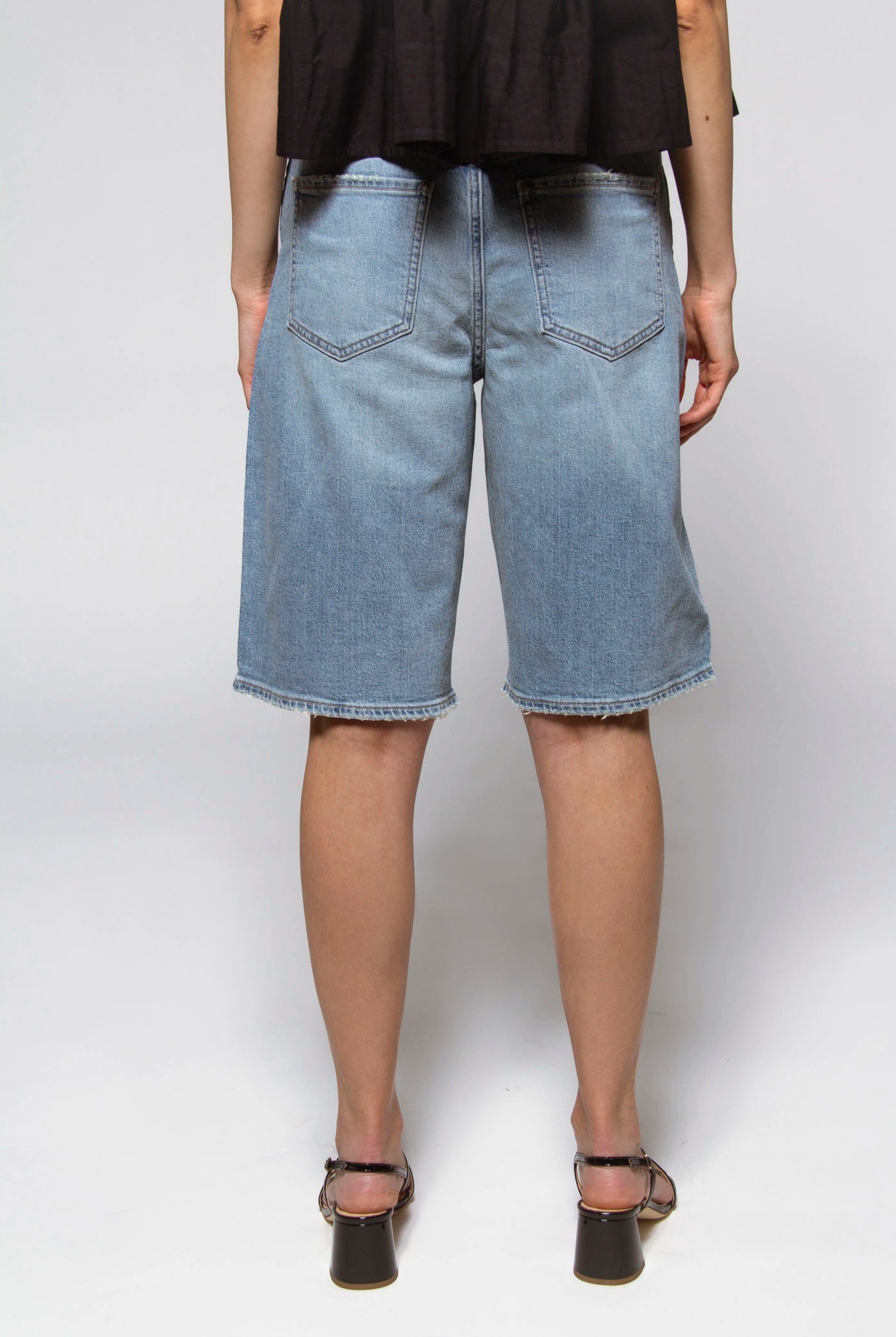 swatch_Light Denim daze jeans cruiser short