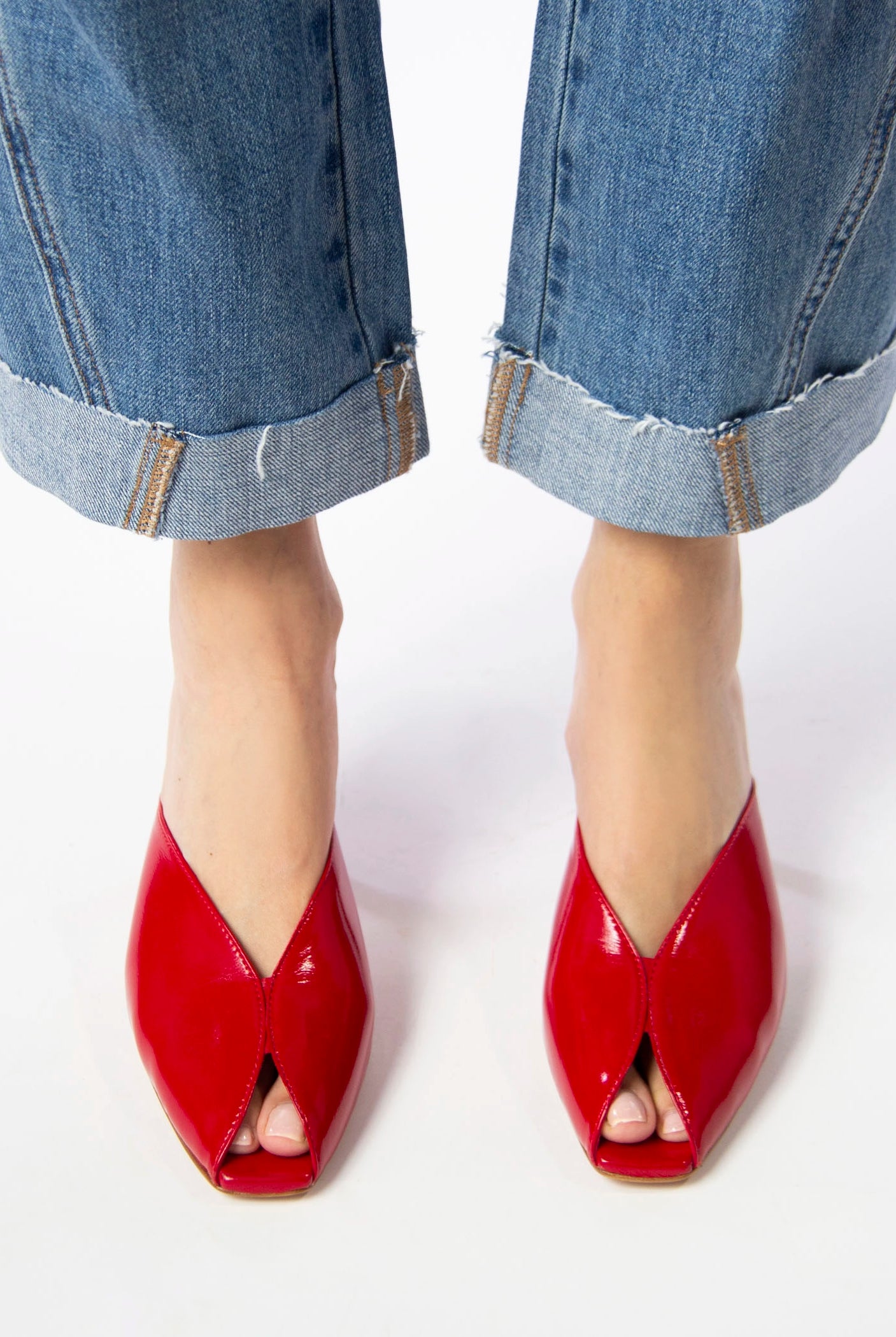 swatch_Red Leather l'idea peep toe sandal