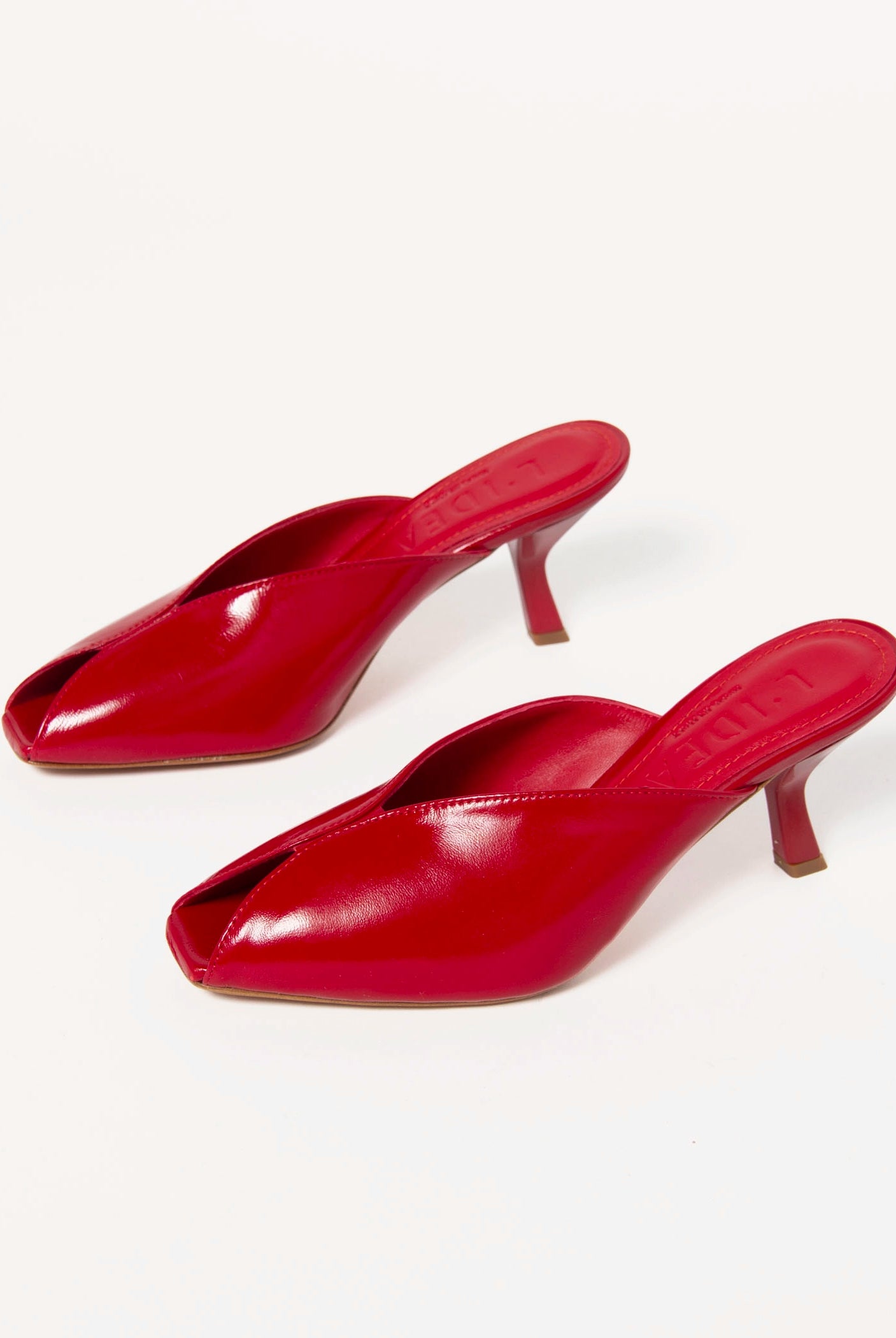 swatch_Red Leather l'idea peep toe sandal