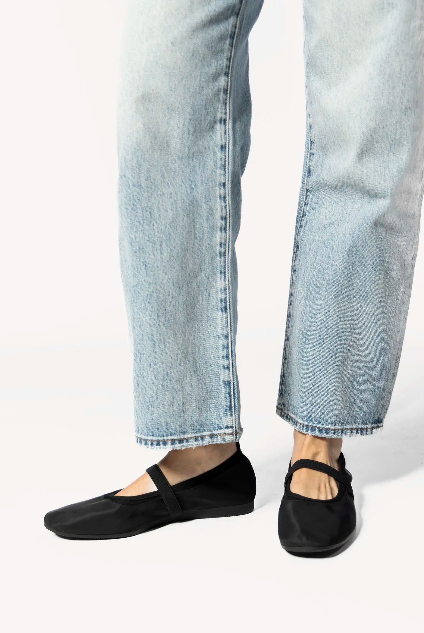 swatch_black hillary ballet flat ballet flats