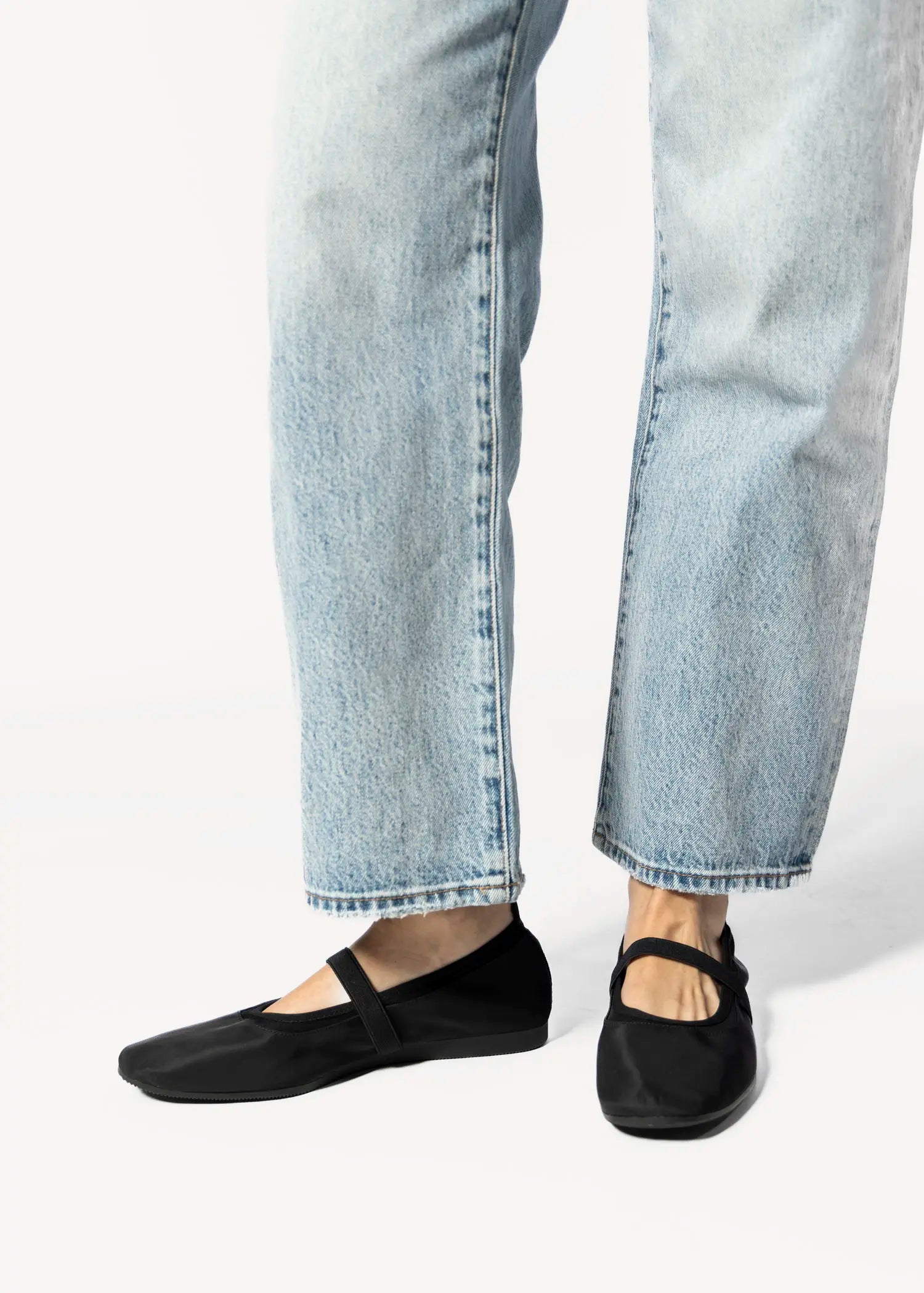 swatch_black hillary ballet flat ballet flats