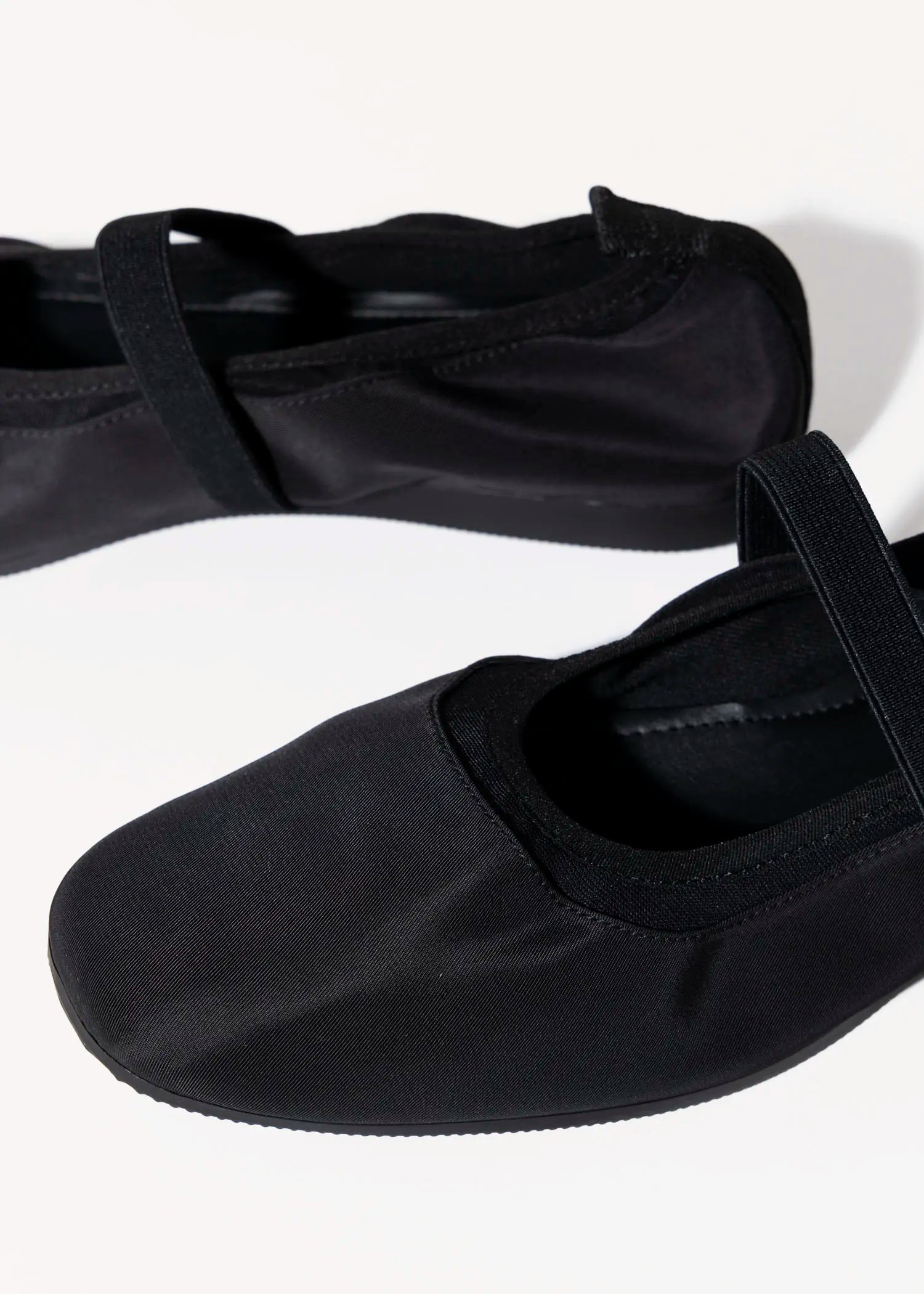 swatch_black hillary ballet flat ballet flats