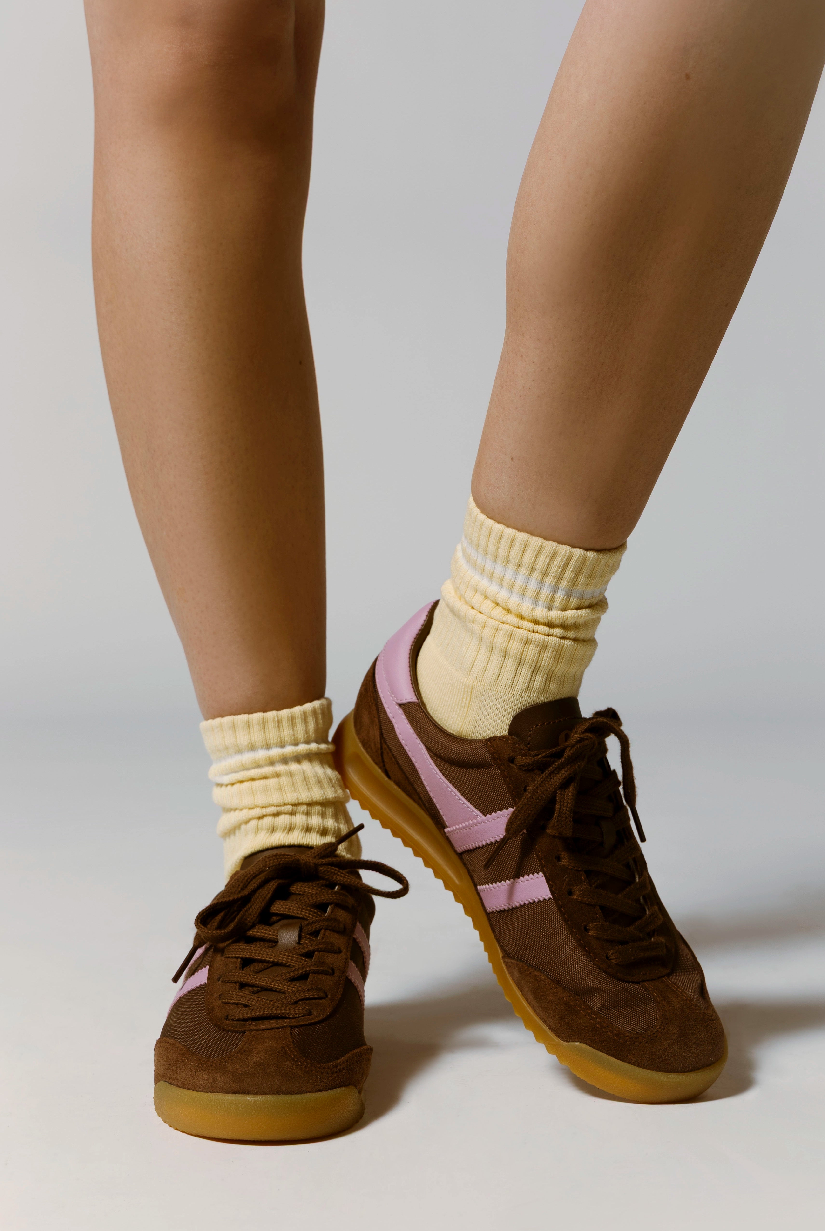 swatch_Dark Brown/Candy tornado sneaker shoes gola