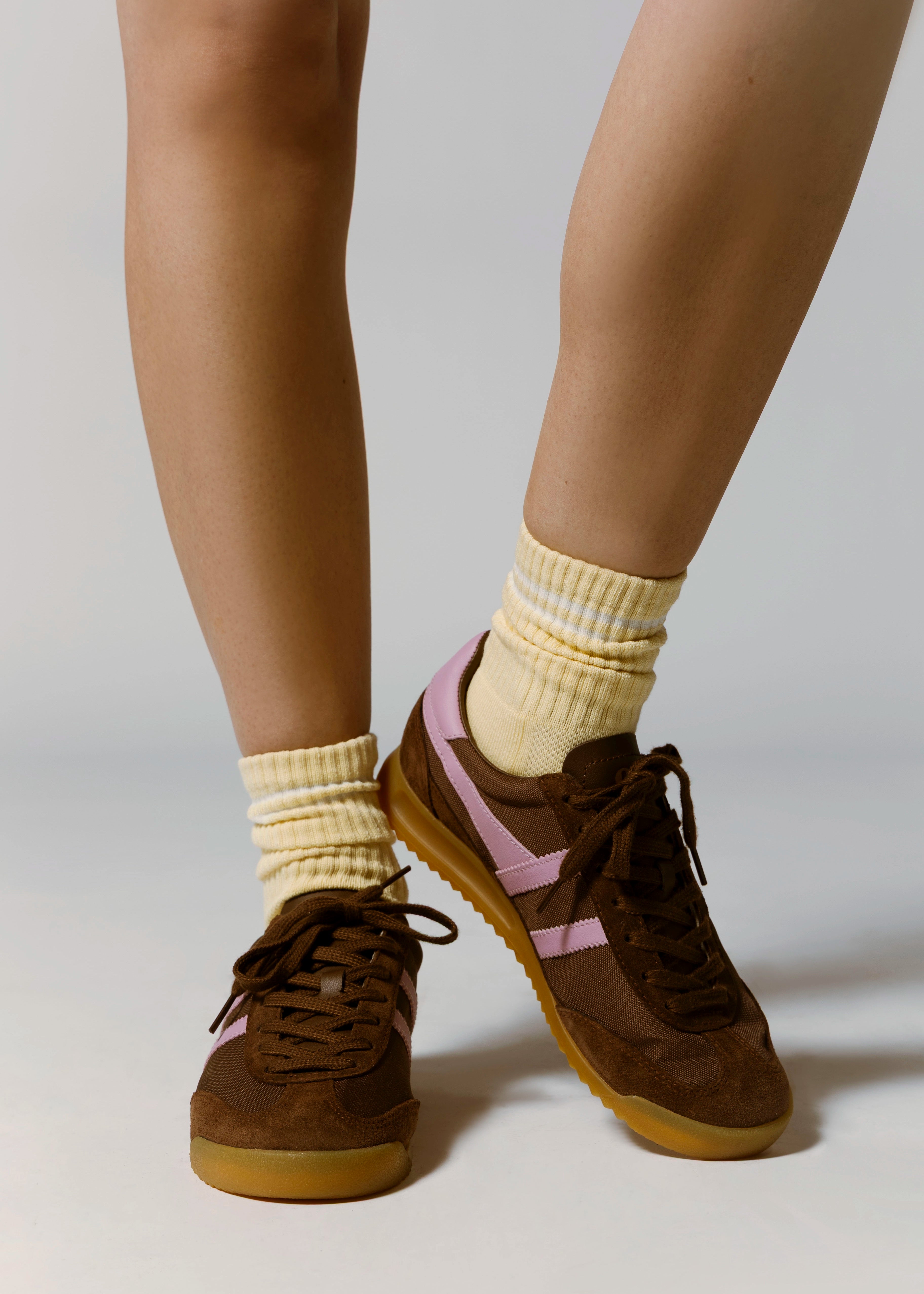swatch_Dark Brown/Candy tornado sneaker shoes gola
