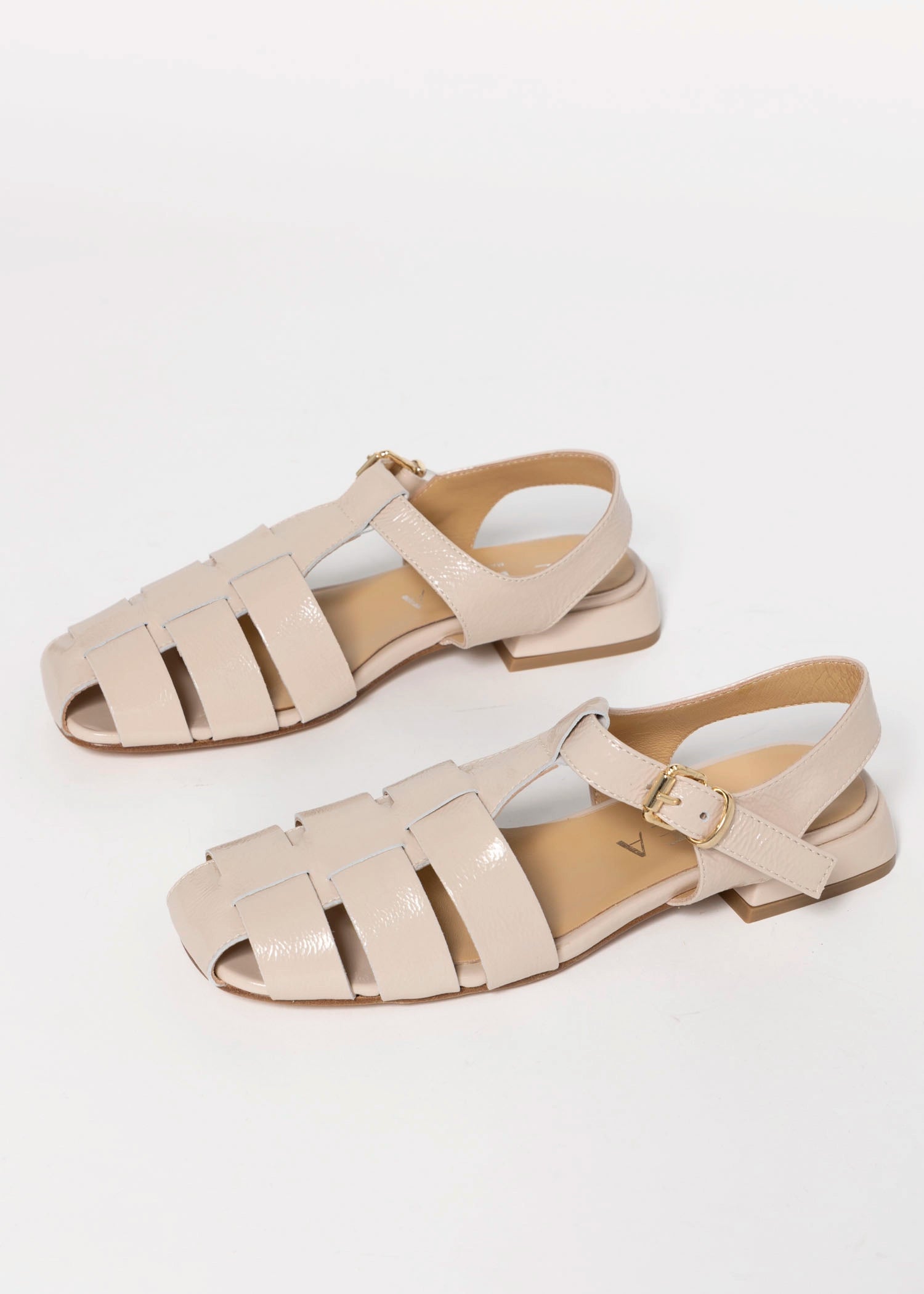 swatch_Milk Patent l'idea flat fisherman sandal