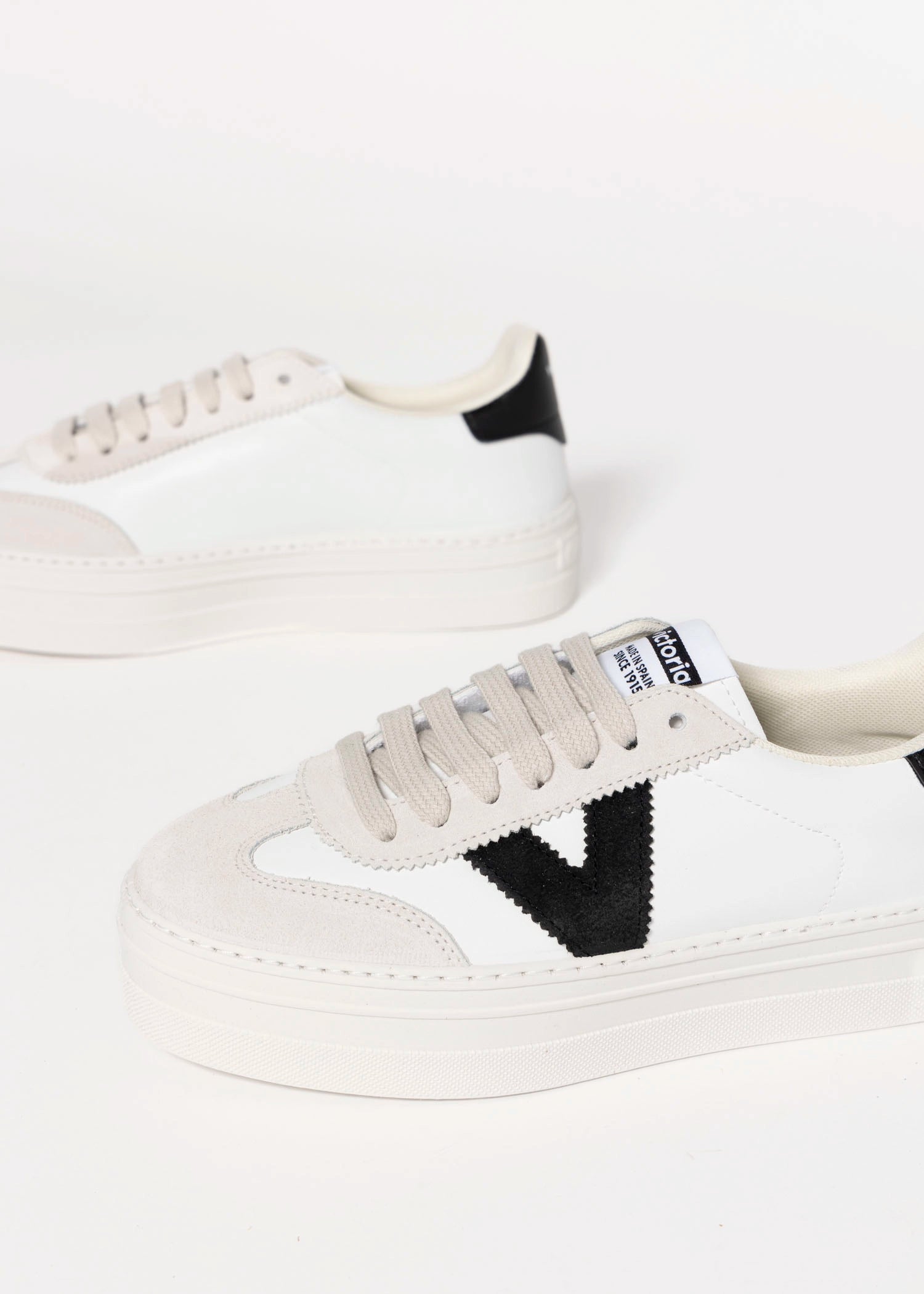 swatch_Black victoria barcelona platform sneaker