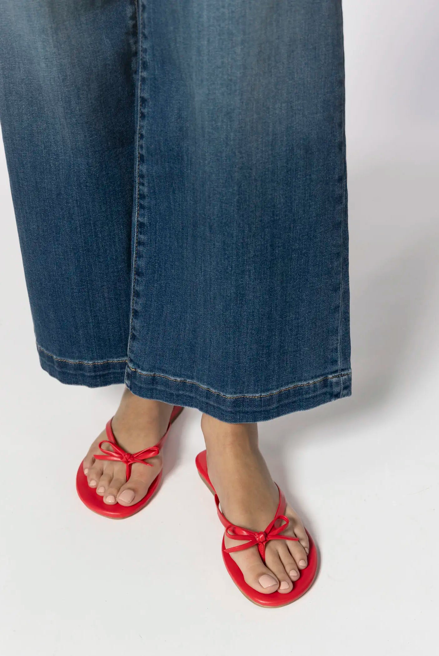 swatch_red wishlist flip flop sandals