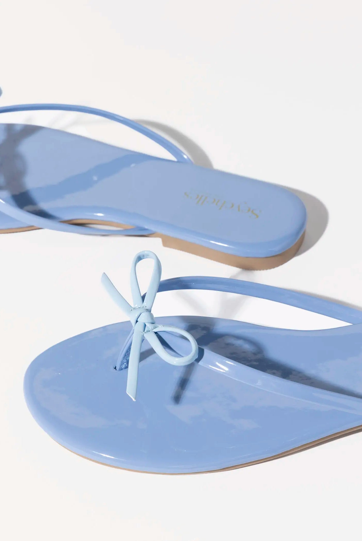 swatch_blue wishlist flip flop flat sandals