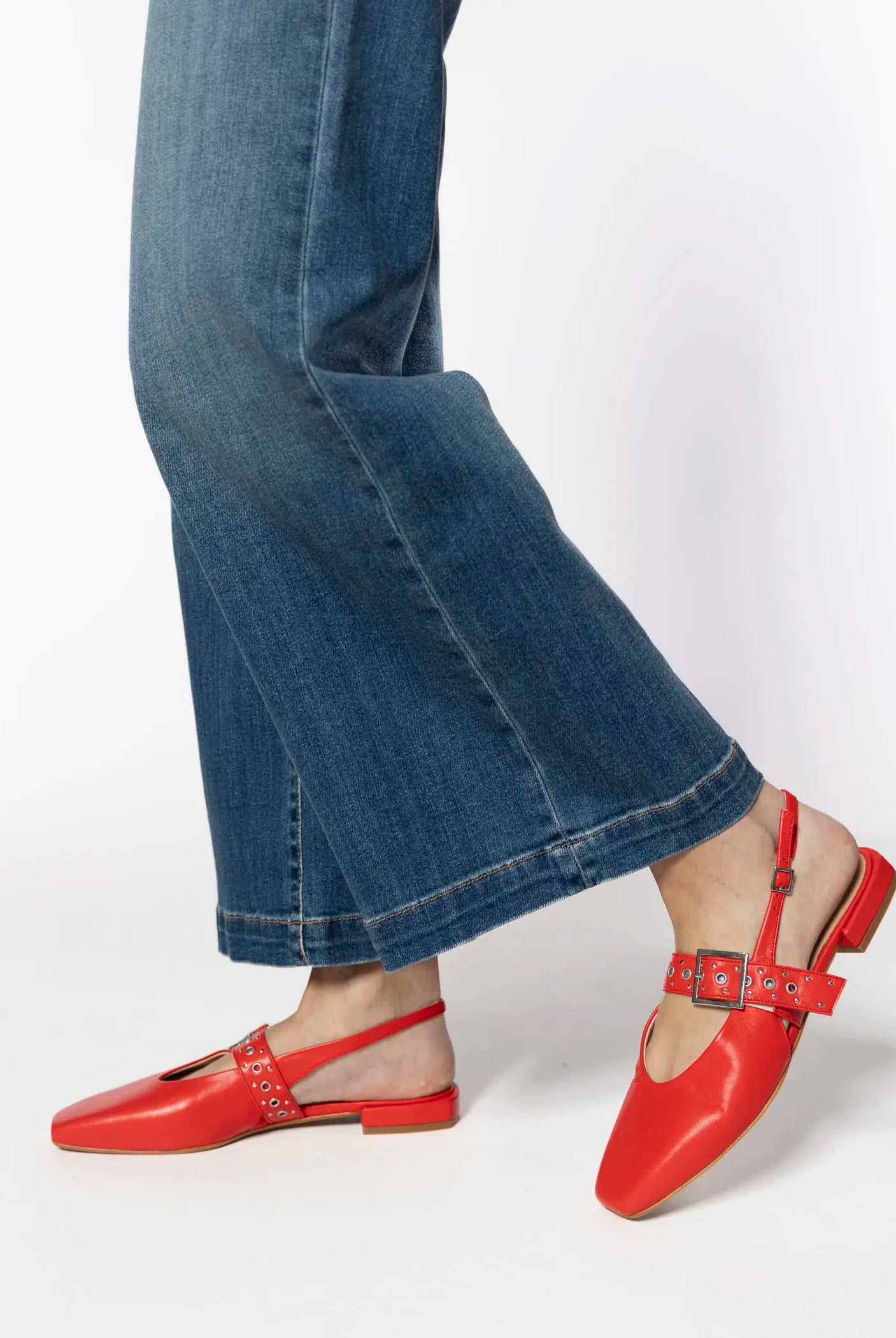 swatch_cherry leather pearl slingback maryjane flat shoes