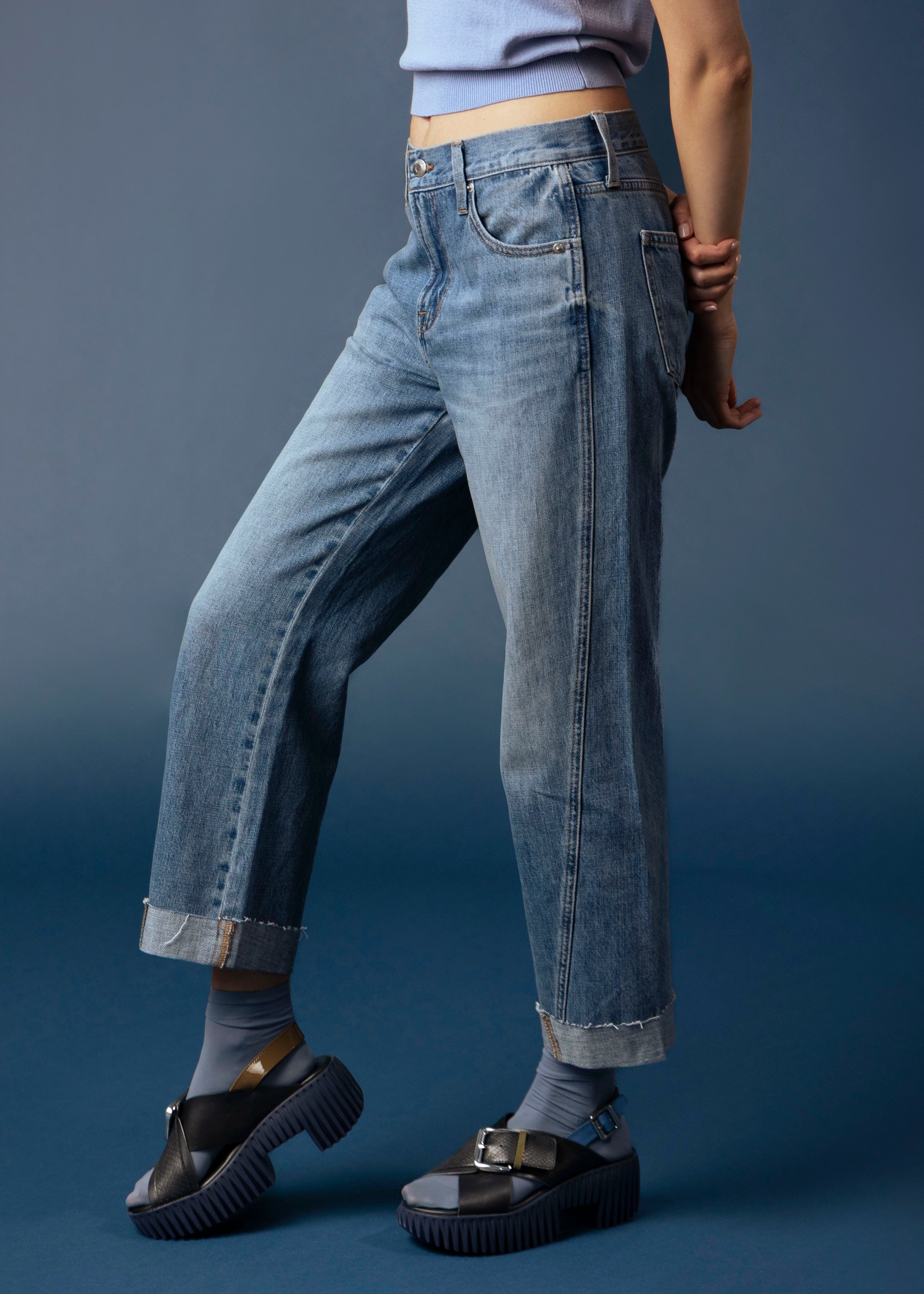 swatch_Cosmos 4ccccees plia juno platform sandal