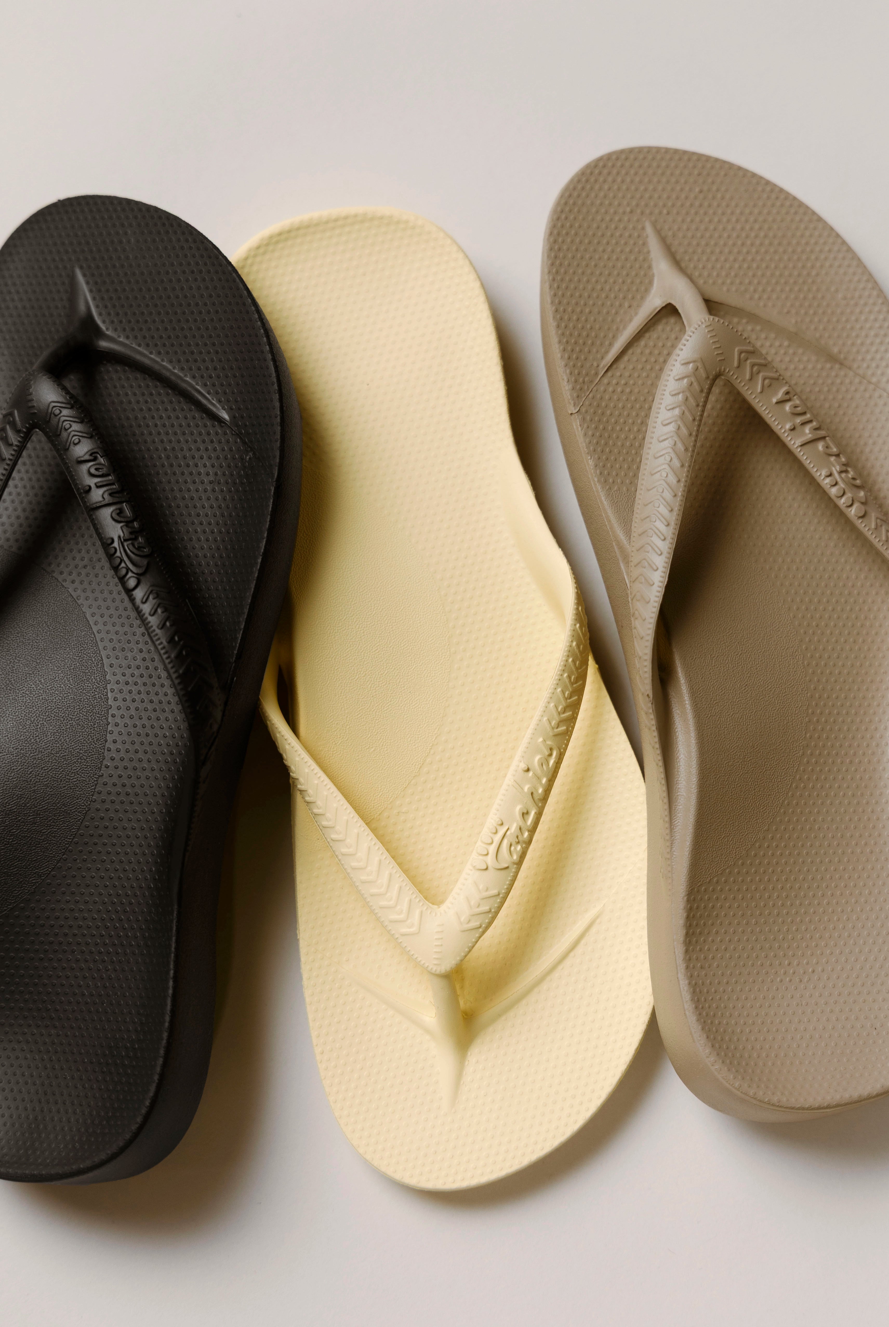 swatch_taupe arch support flip flop flat sandals