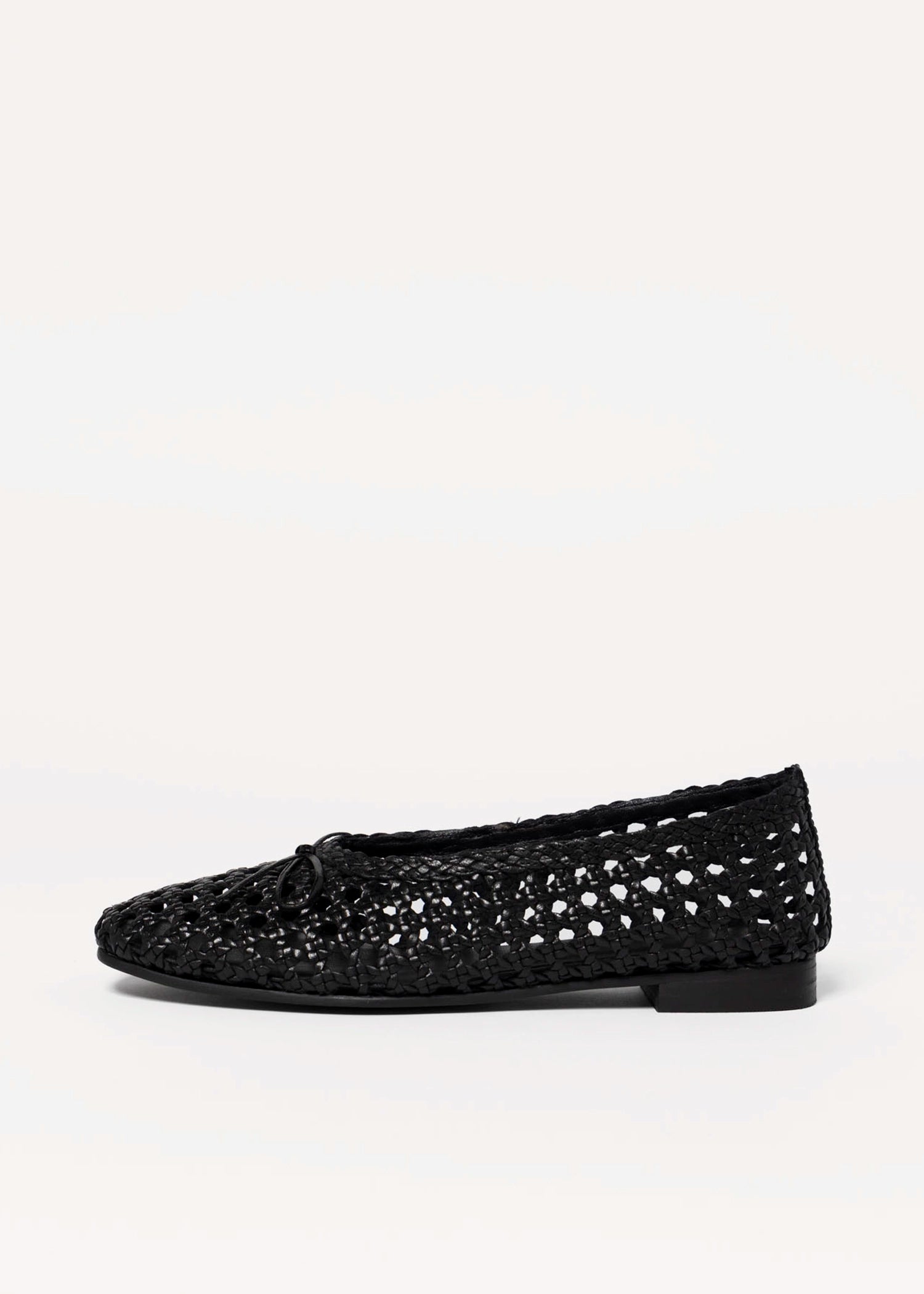 swatch_Black Leather seychelles flagstaff woven flat