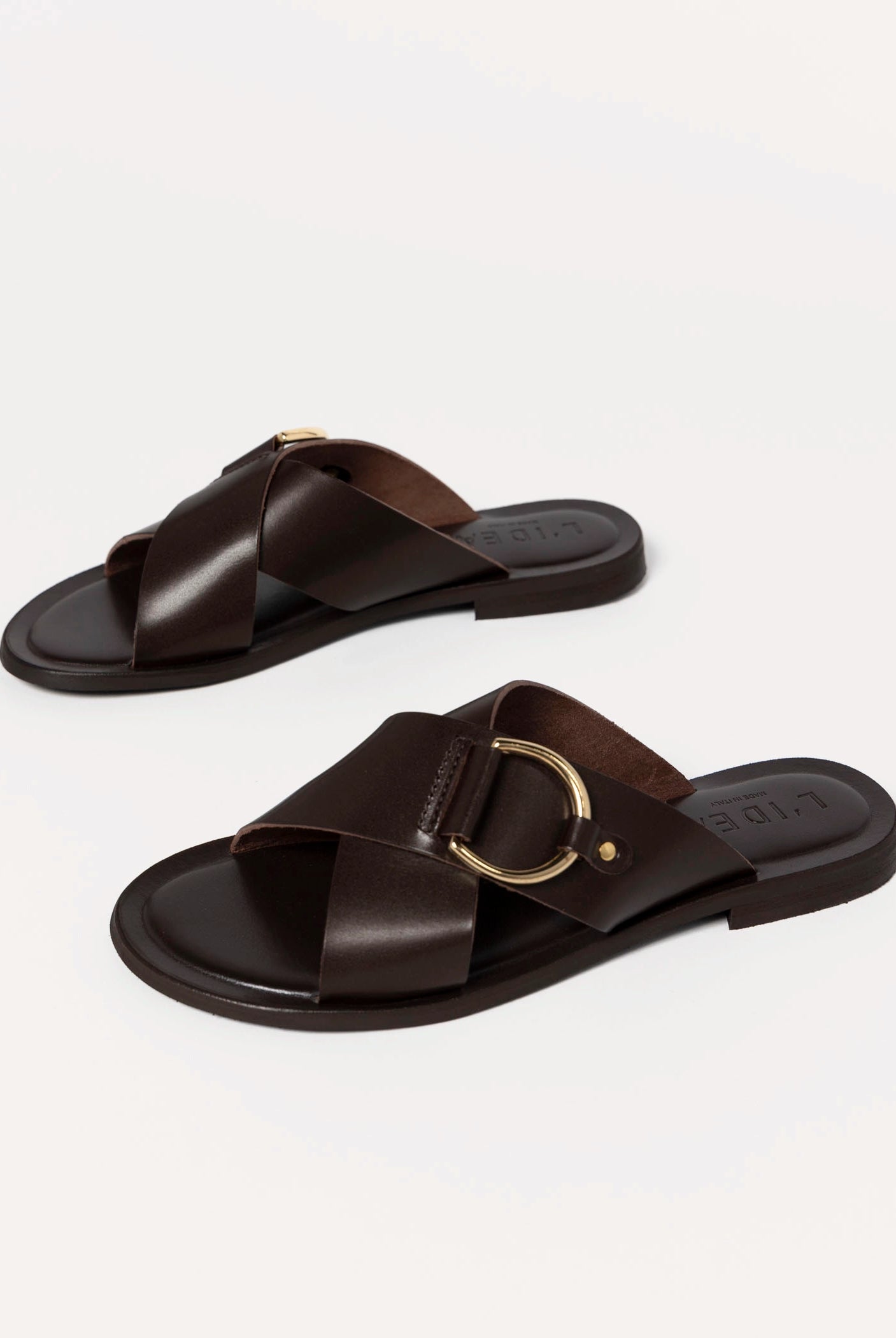swatch_Brown Leather l'idea crossband flat sandal