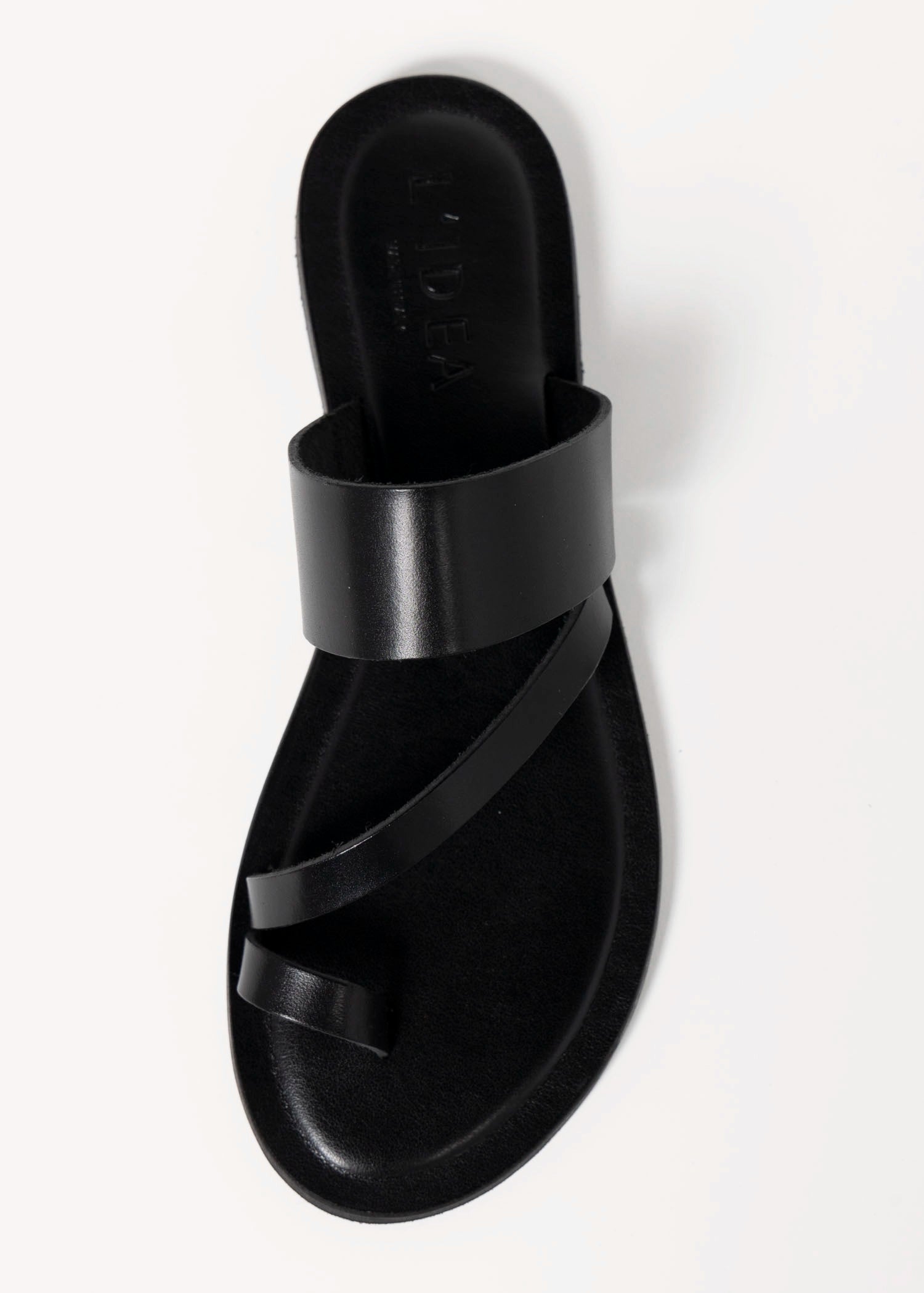 swatch_Black Leather l'idea leather toe ring sandal