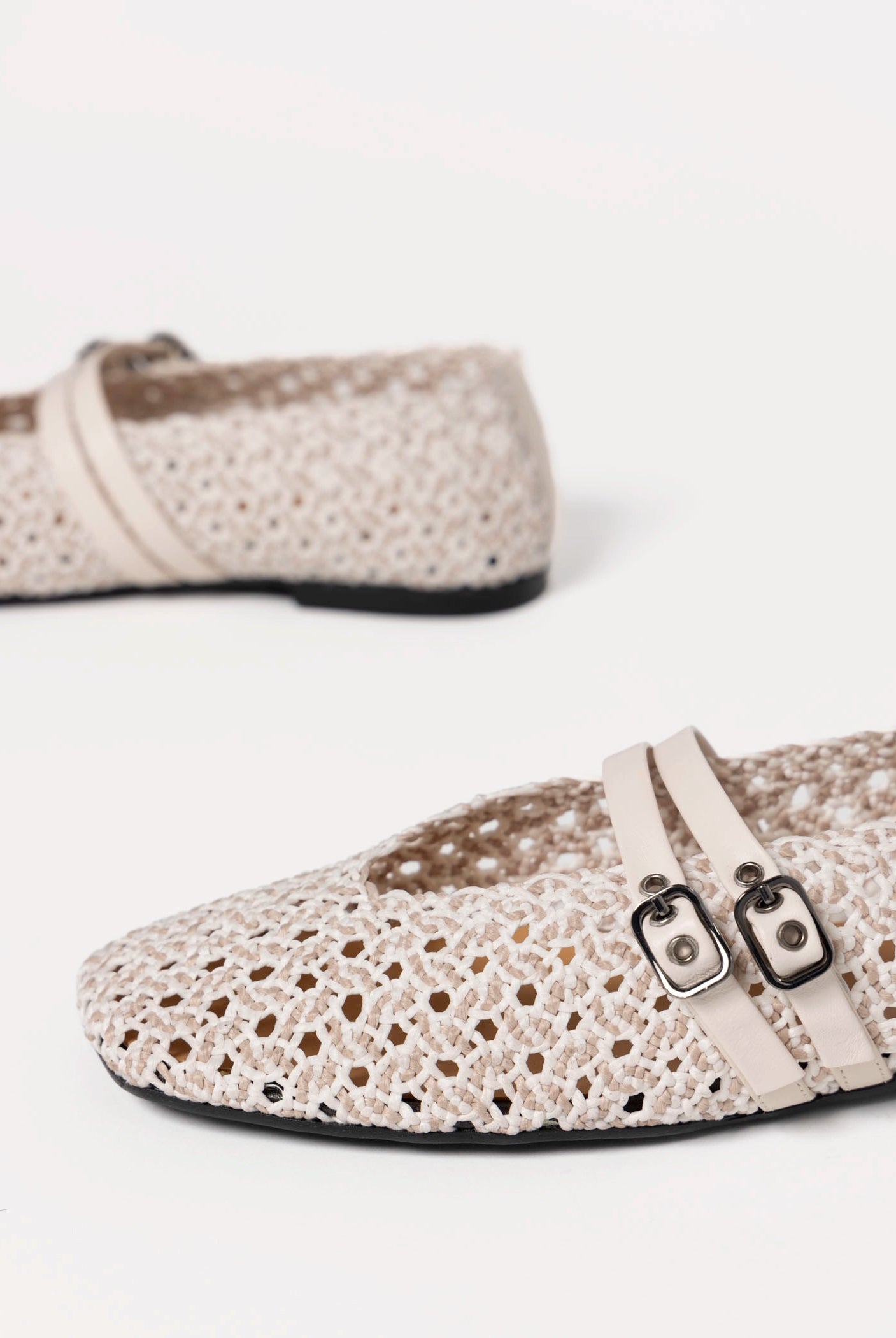 swatch_Off White kmb woven mary jane