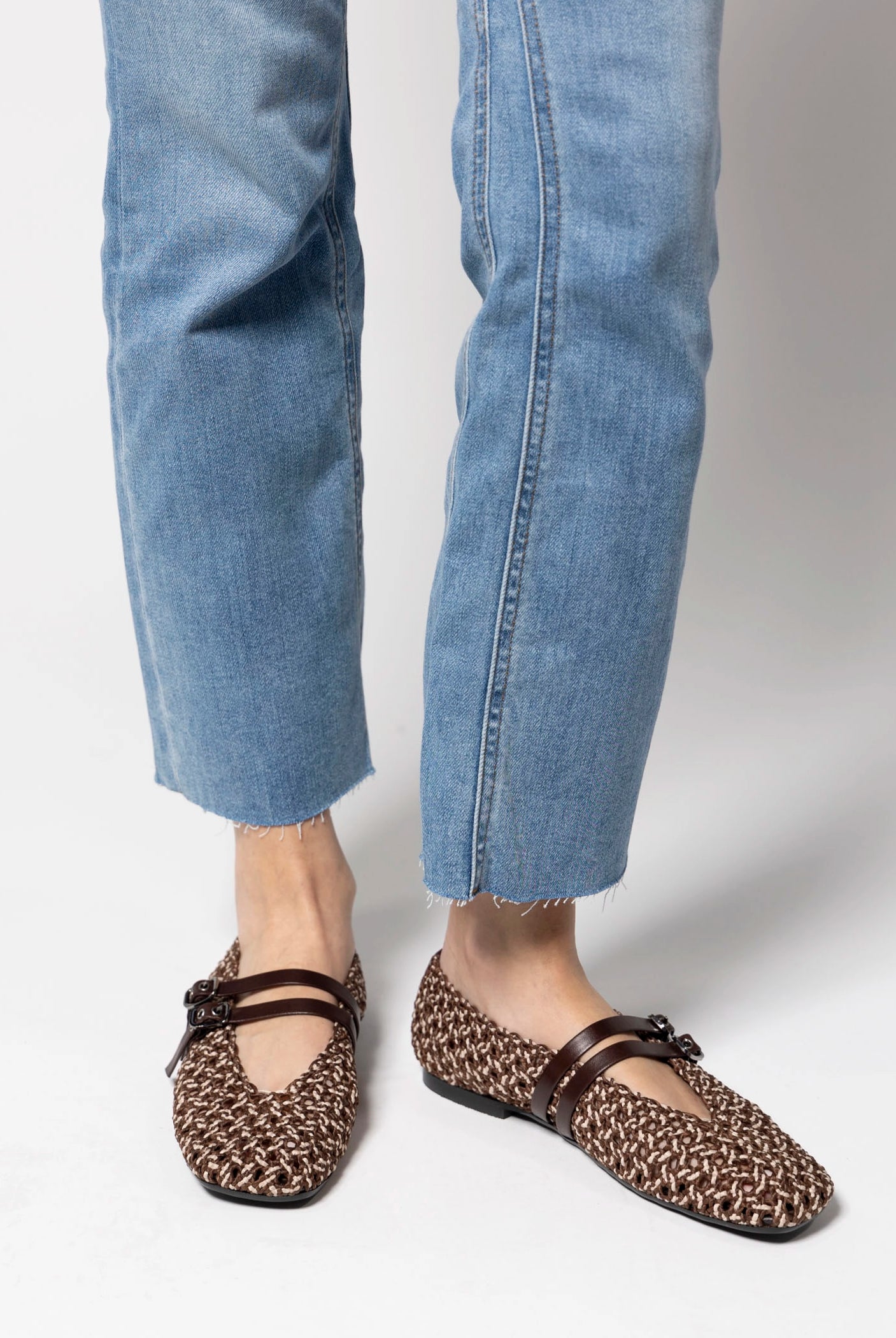 swatch_Dark Brown kmb woven mary jane