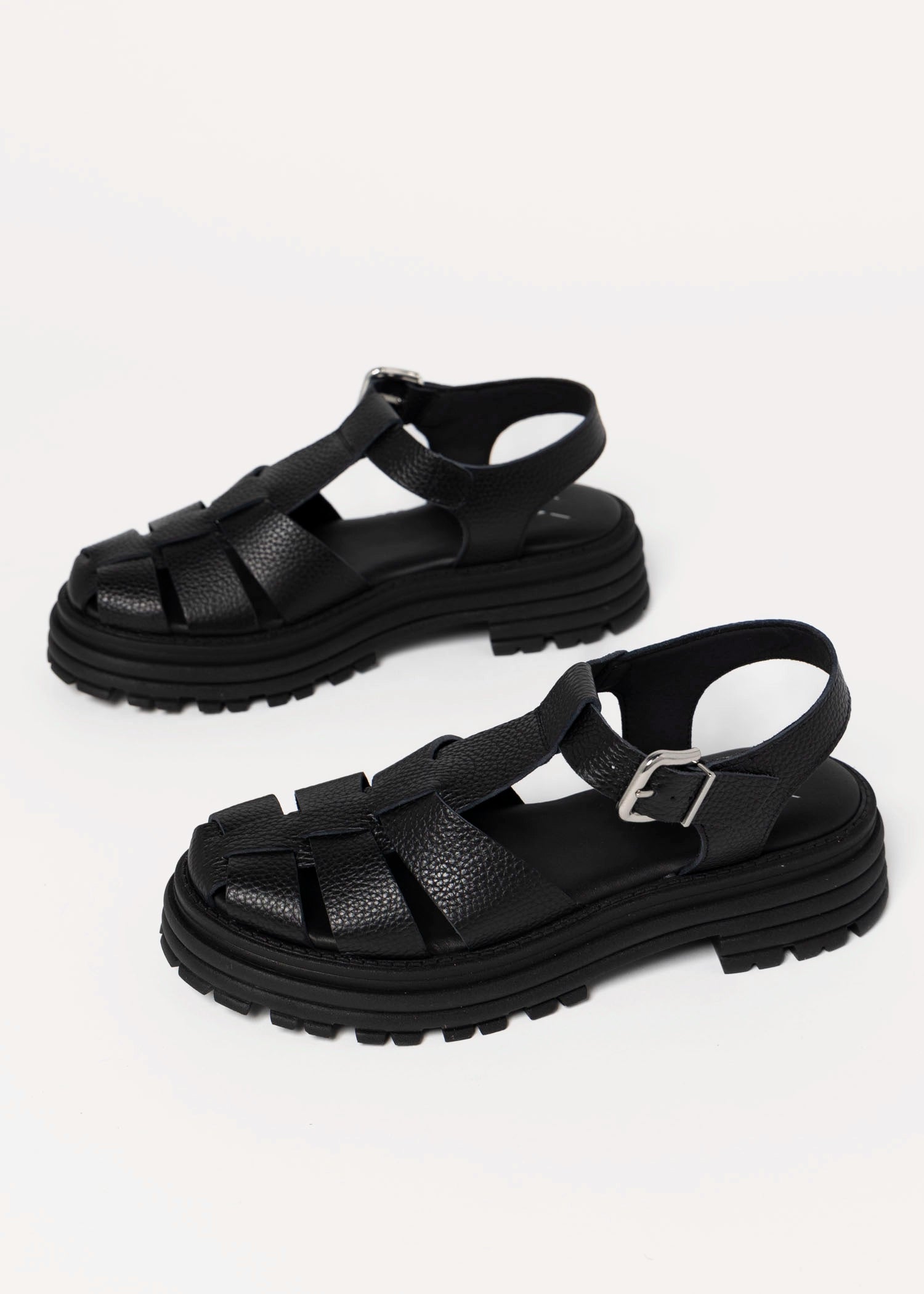 swatch_Black Leather kmb cala fisherman sandal