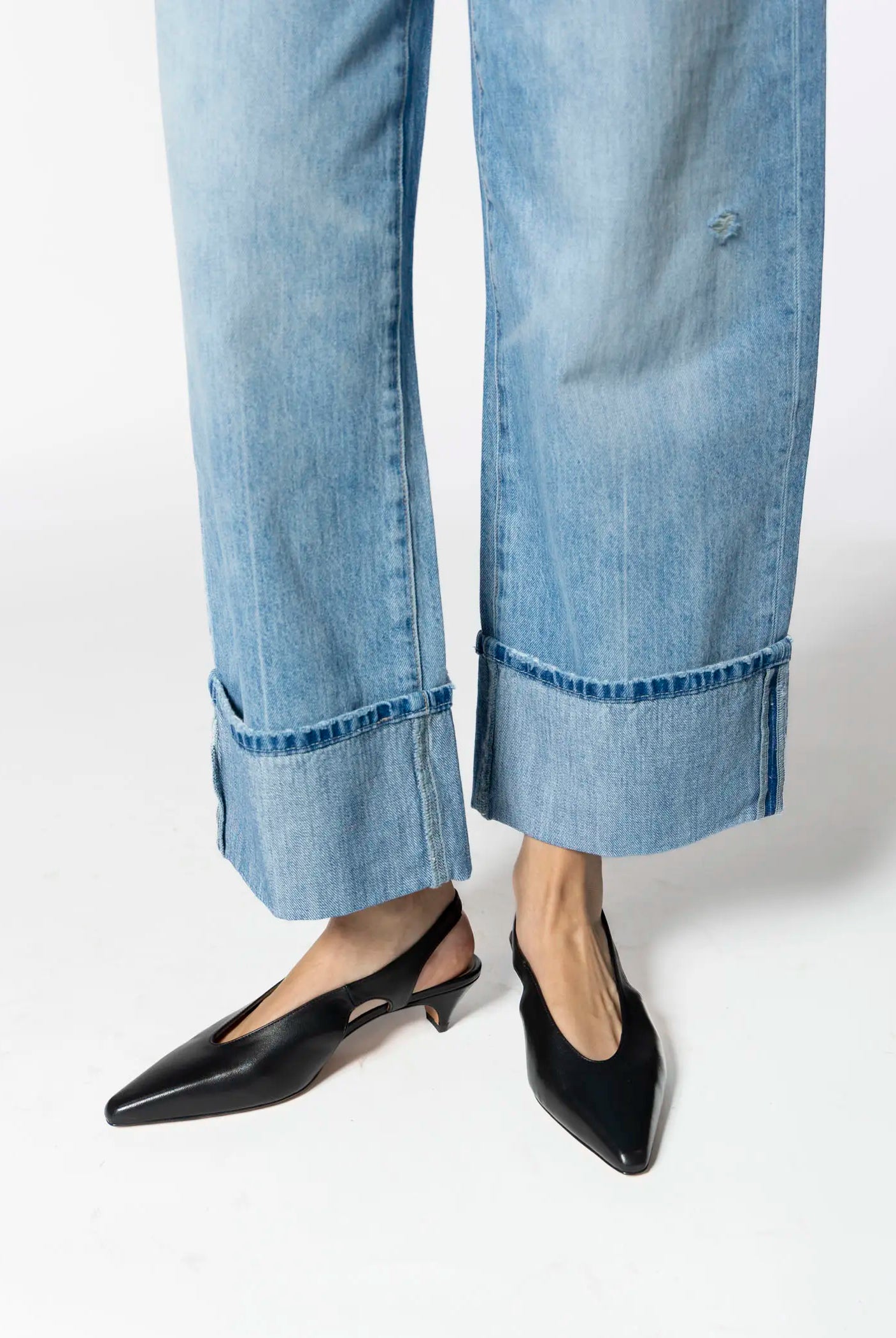 swatch_black leather leather pump heels