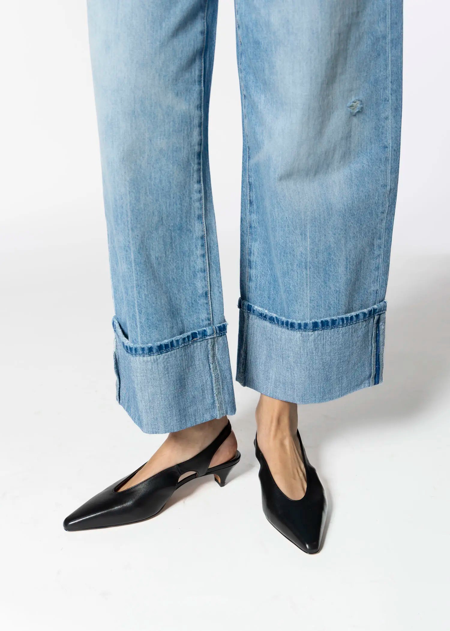 swatch_black leather leather pump heels