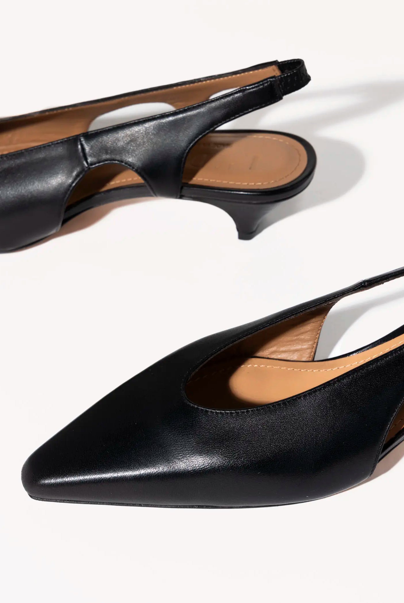 swatch_black leather leather pump heels