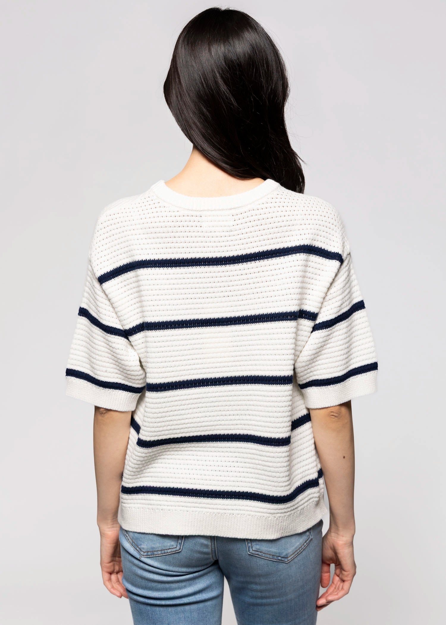 swatch_White/Navy thread and supply viola sweater