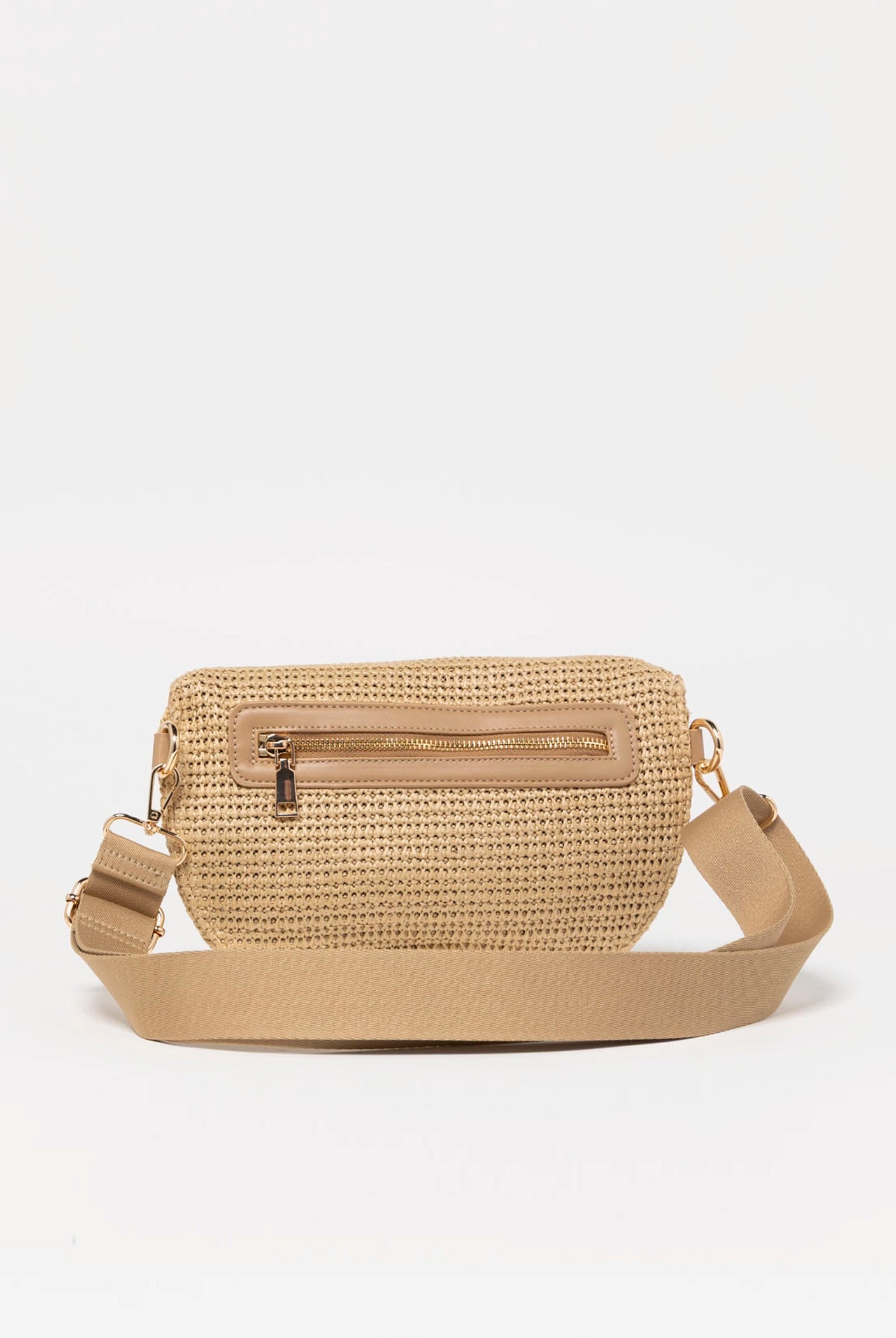 swatch_Natural raffia belt bag