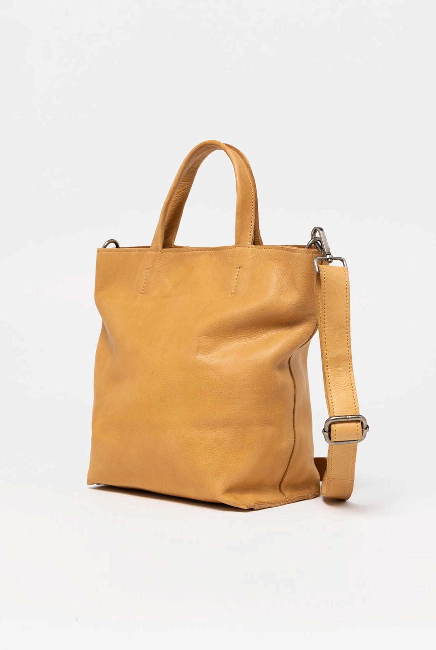 swatch_Camel latico fiona leather crossbody bag