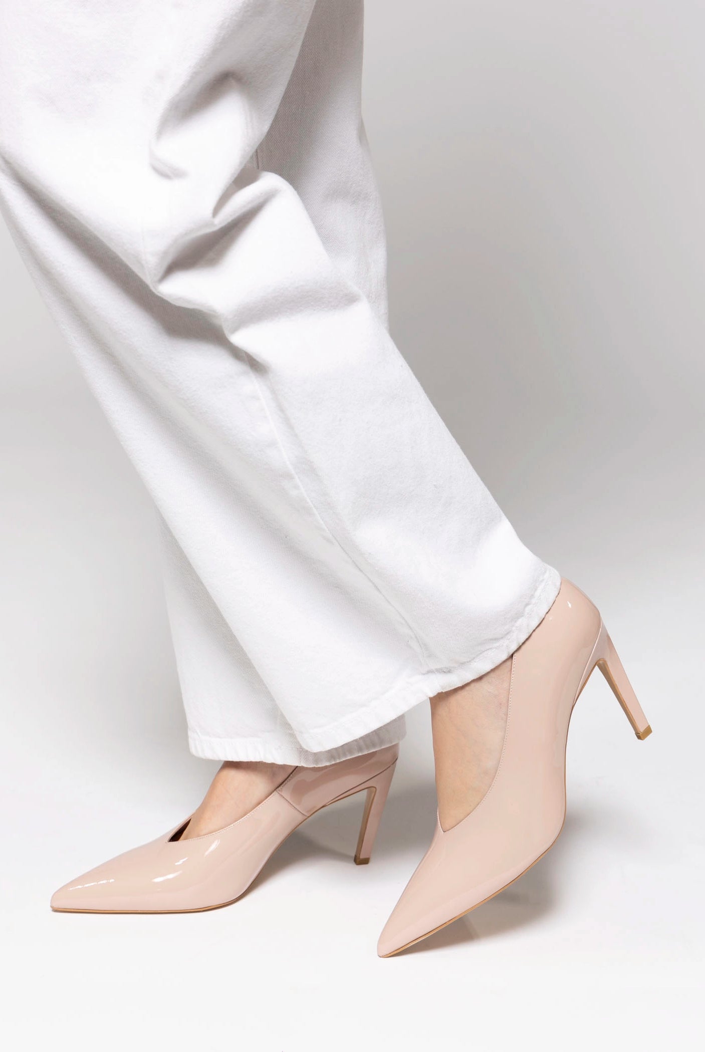 swatch_Nude Patent classic pump
