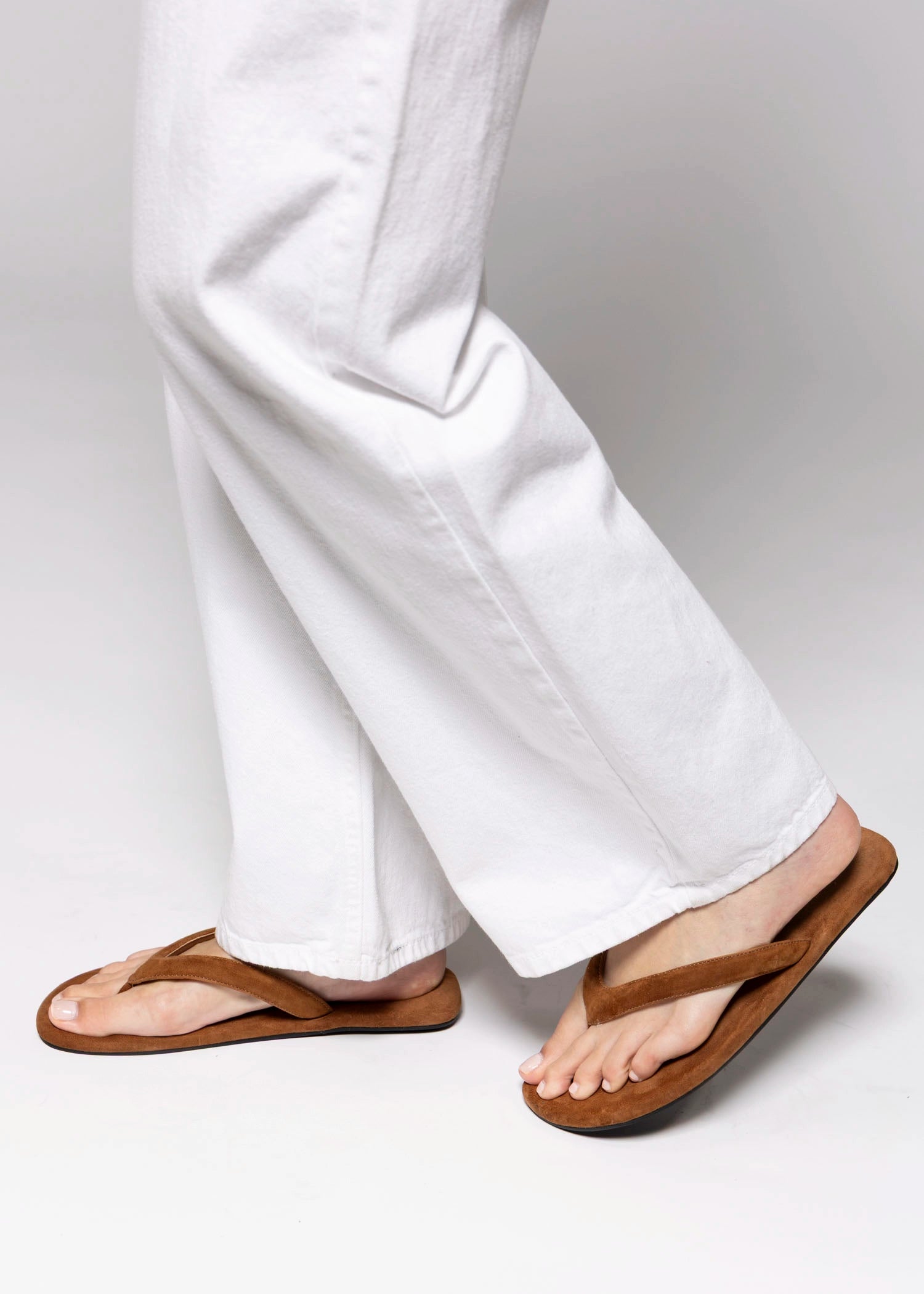 swatch_Tan Suede inuovo flat thong sandal