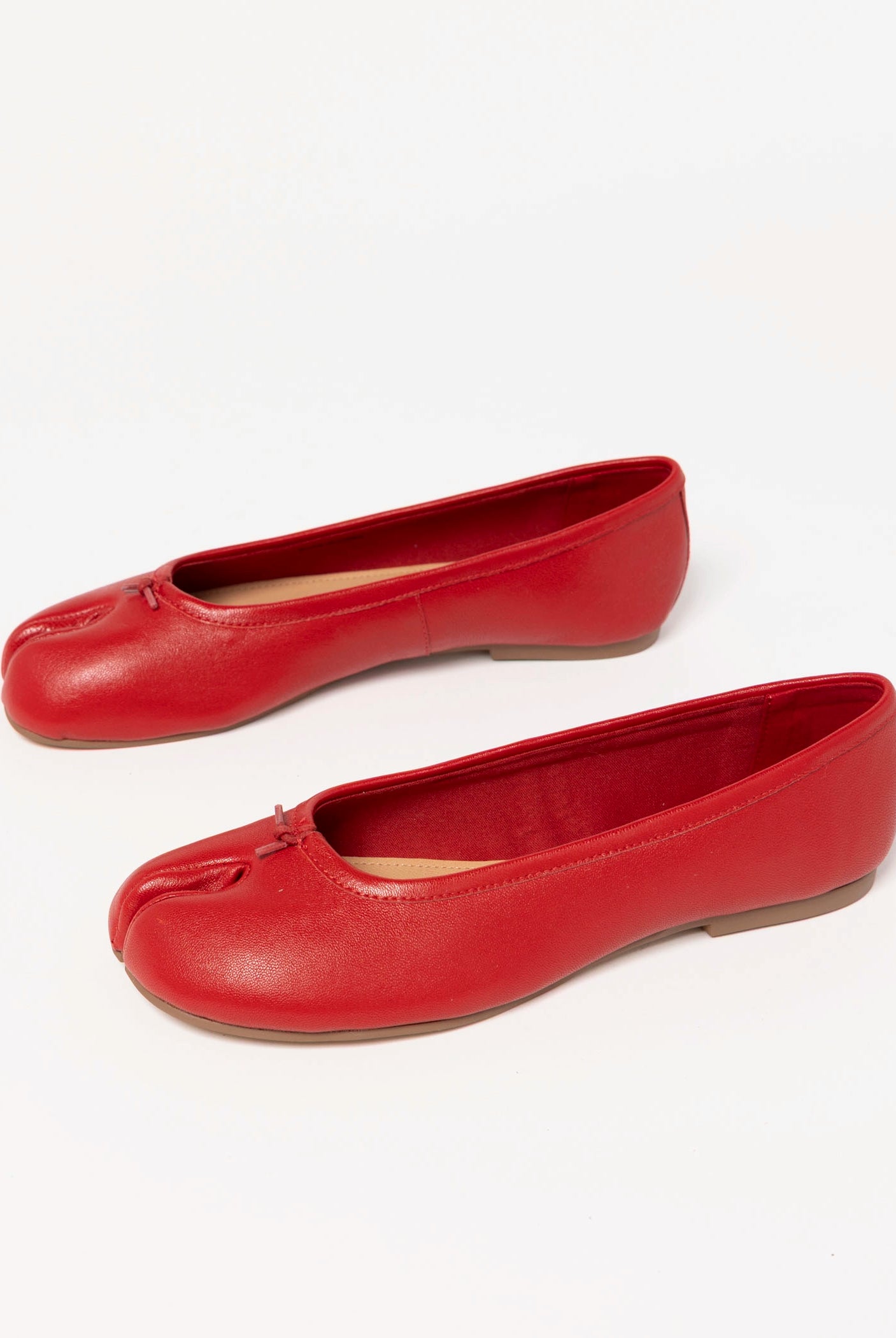 swatch_Red inuovo tabi ballet flat