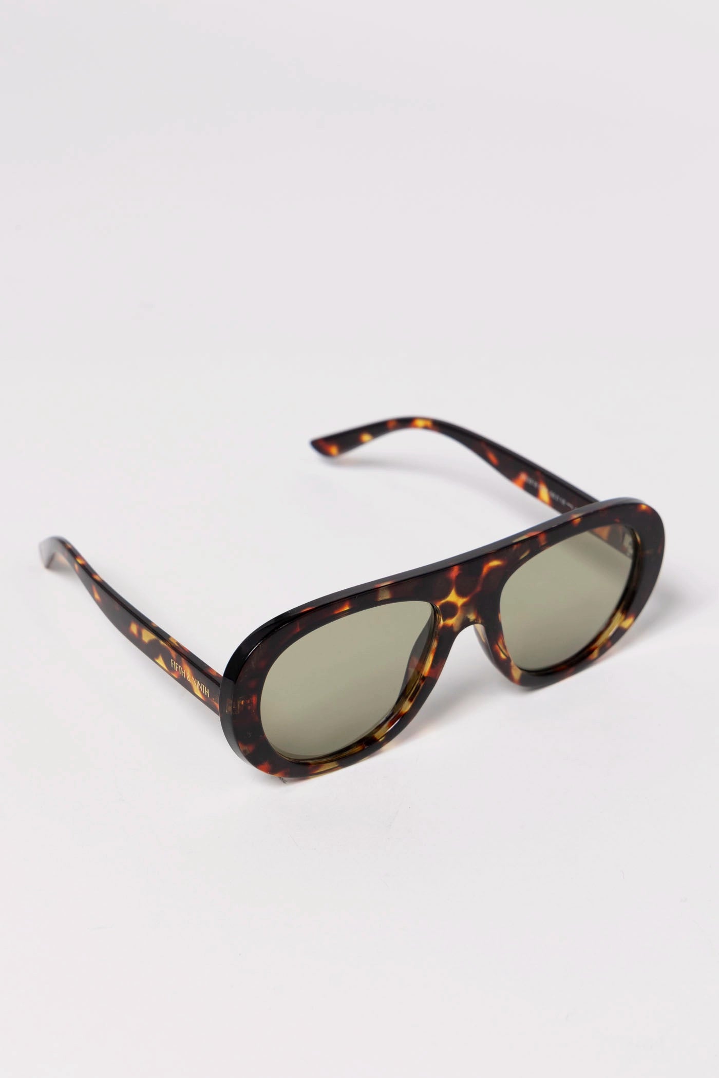 swatch_Tortoise/Green Oceane sunglasses