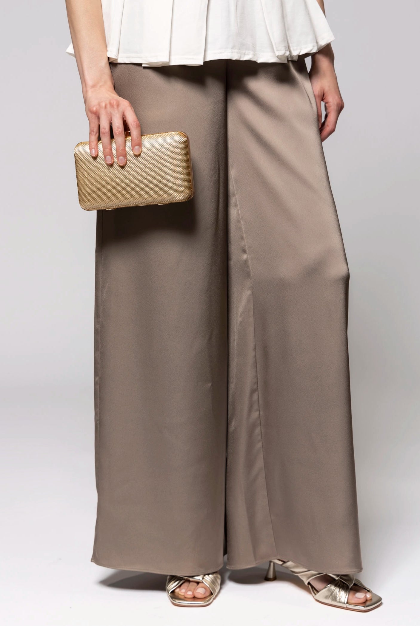 swatch_Gold olga berg jen box clutch