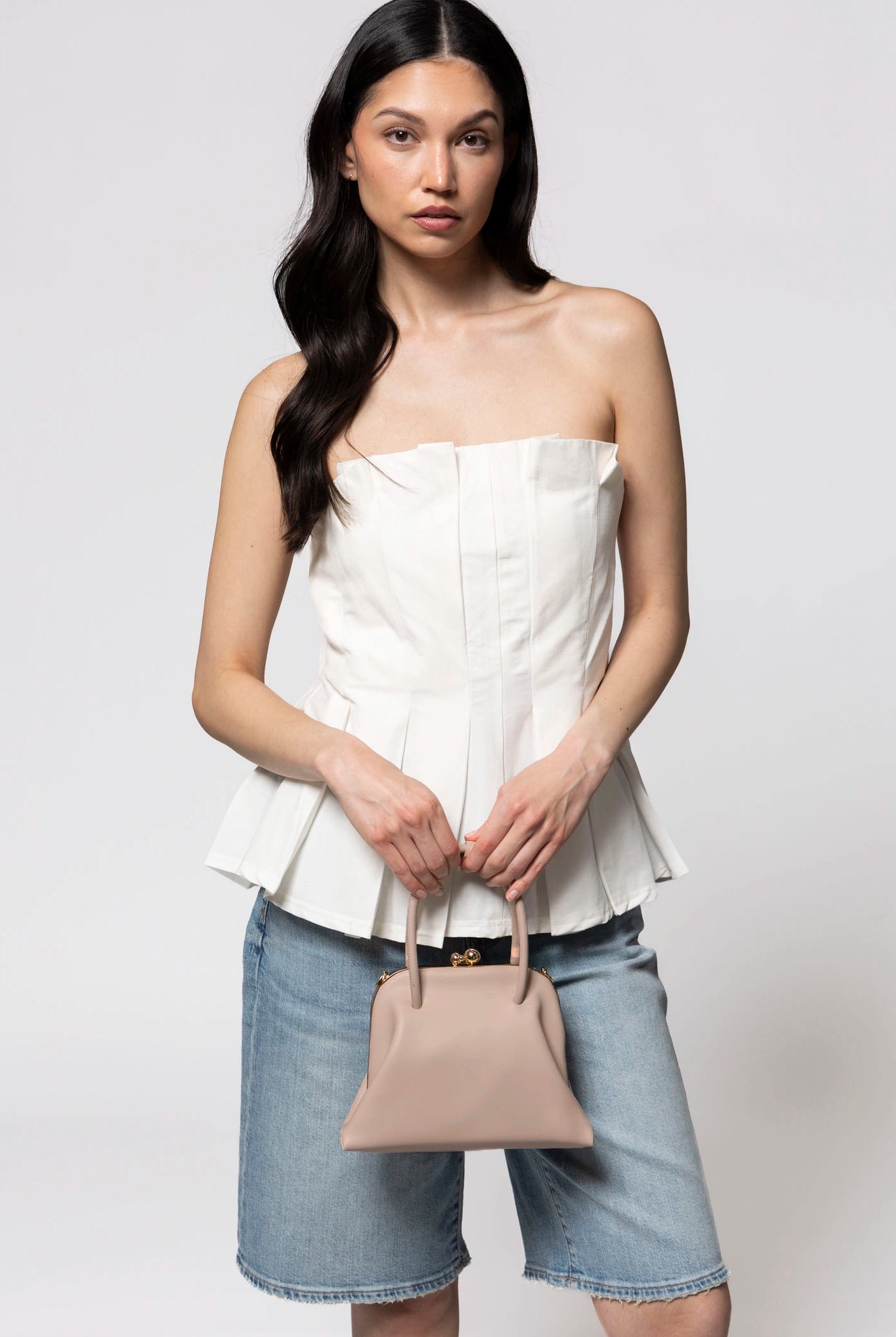 swatch_Natural olga berg leandra top handle bag