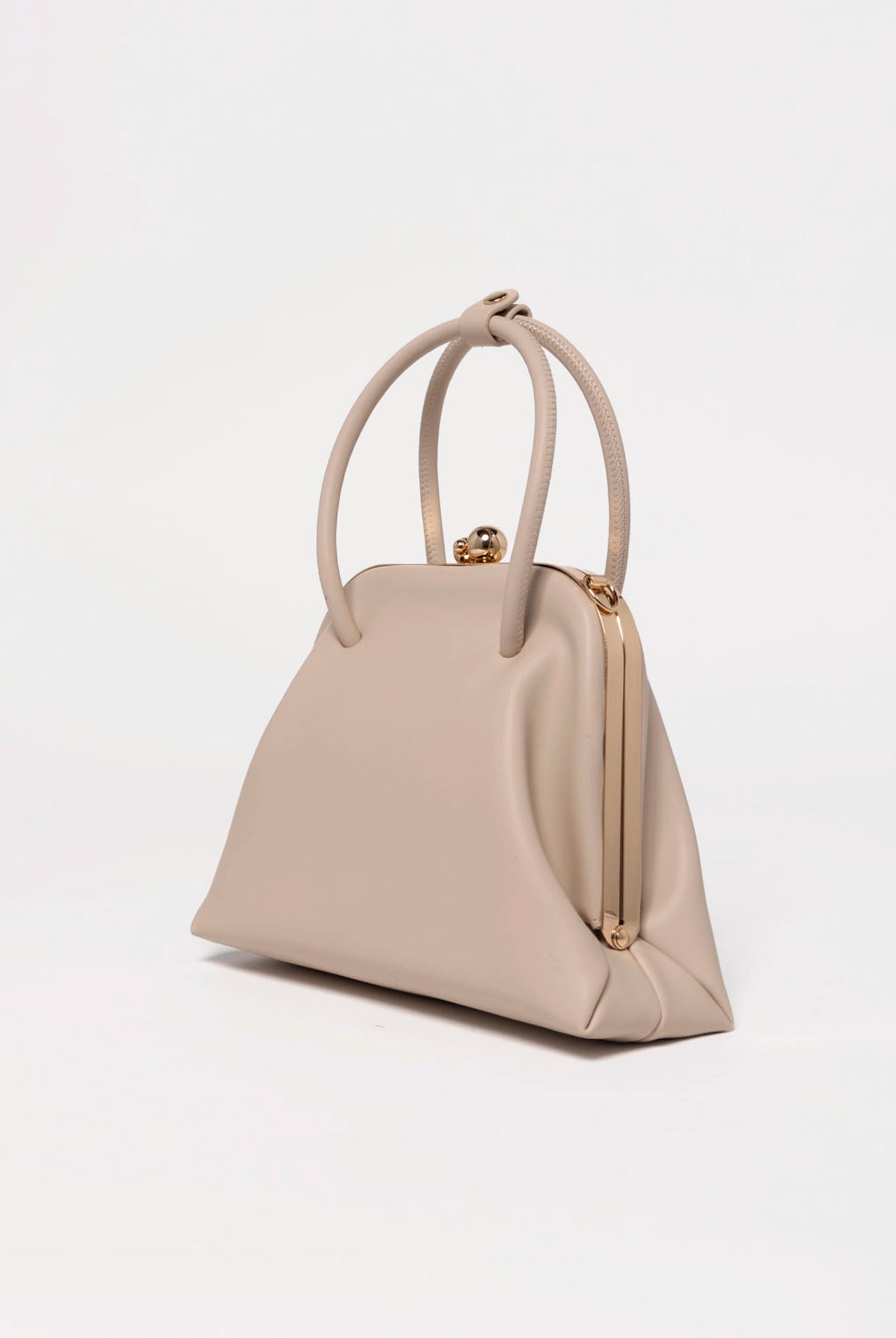swatch_Natural olga berg leandra top handle bag