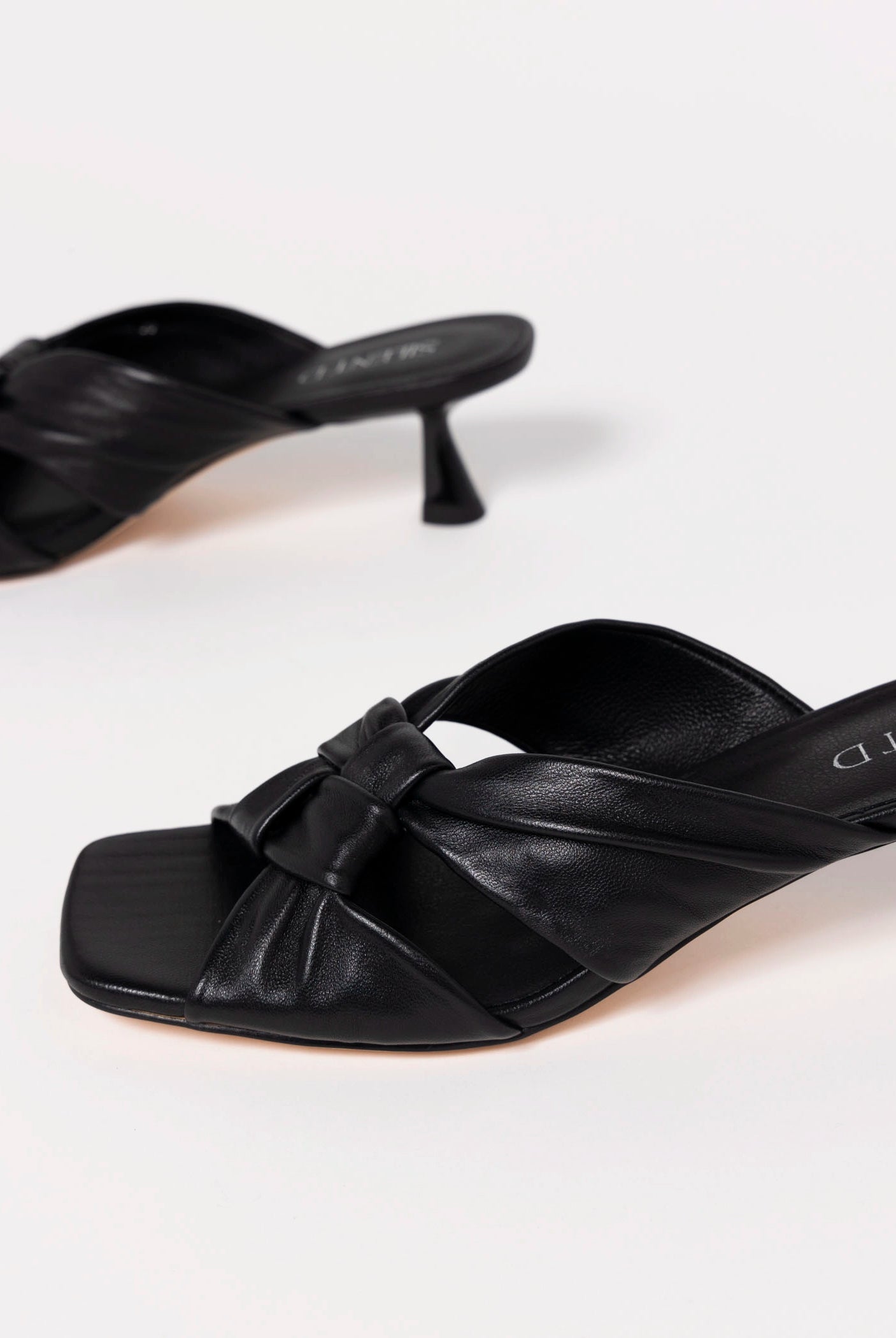 swatch_Black Leather silent d kineta heeled sandal