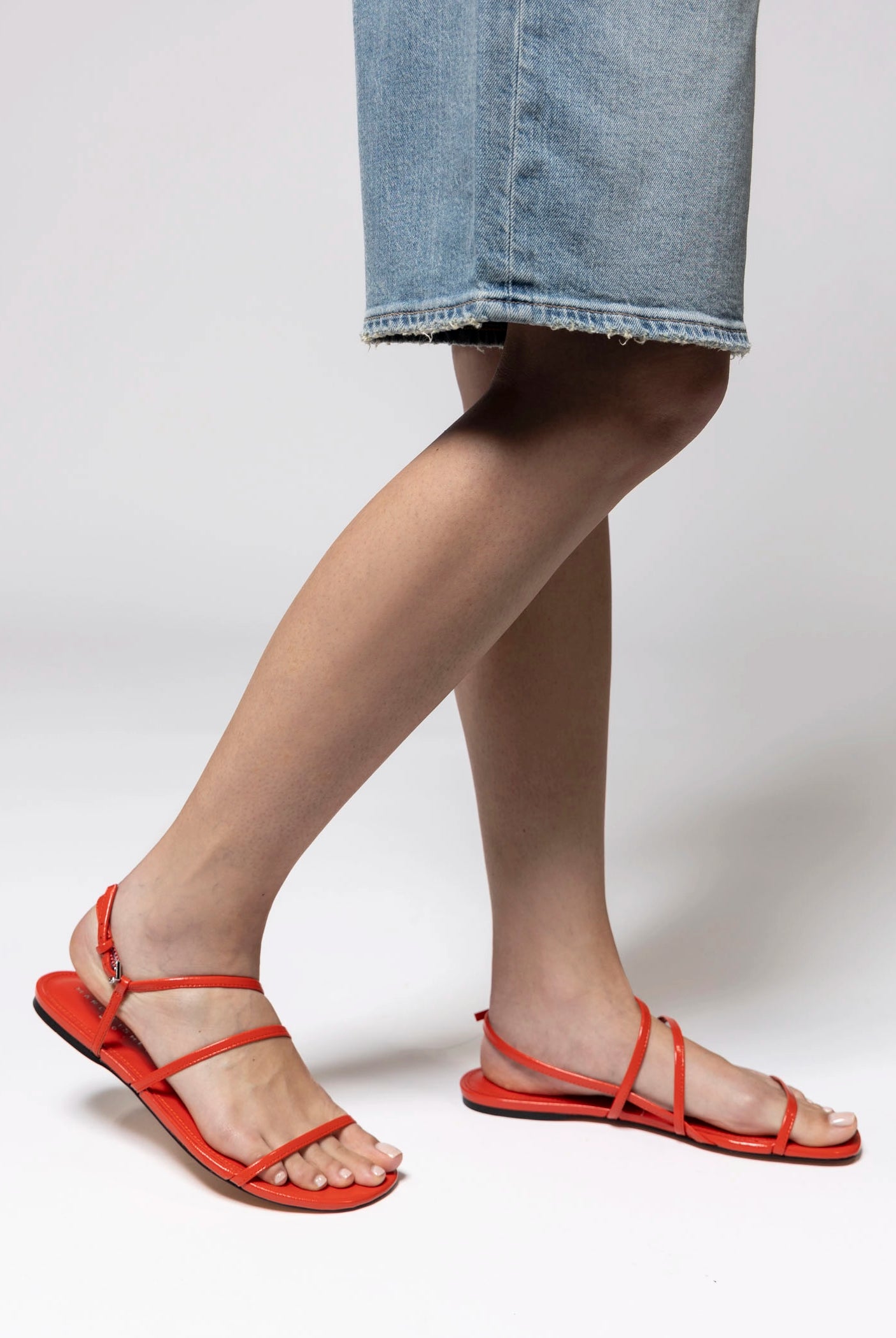 swatch_Red Leather marc fisher elysha flat sandal