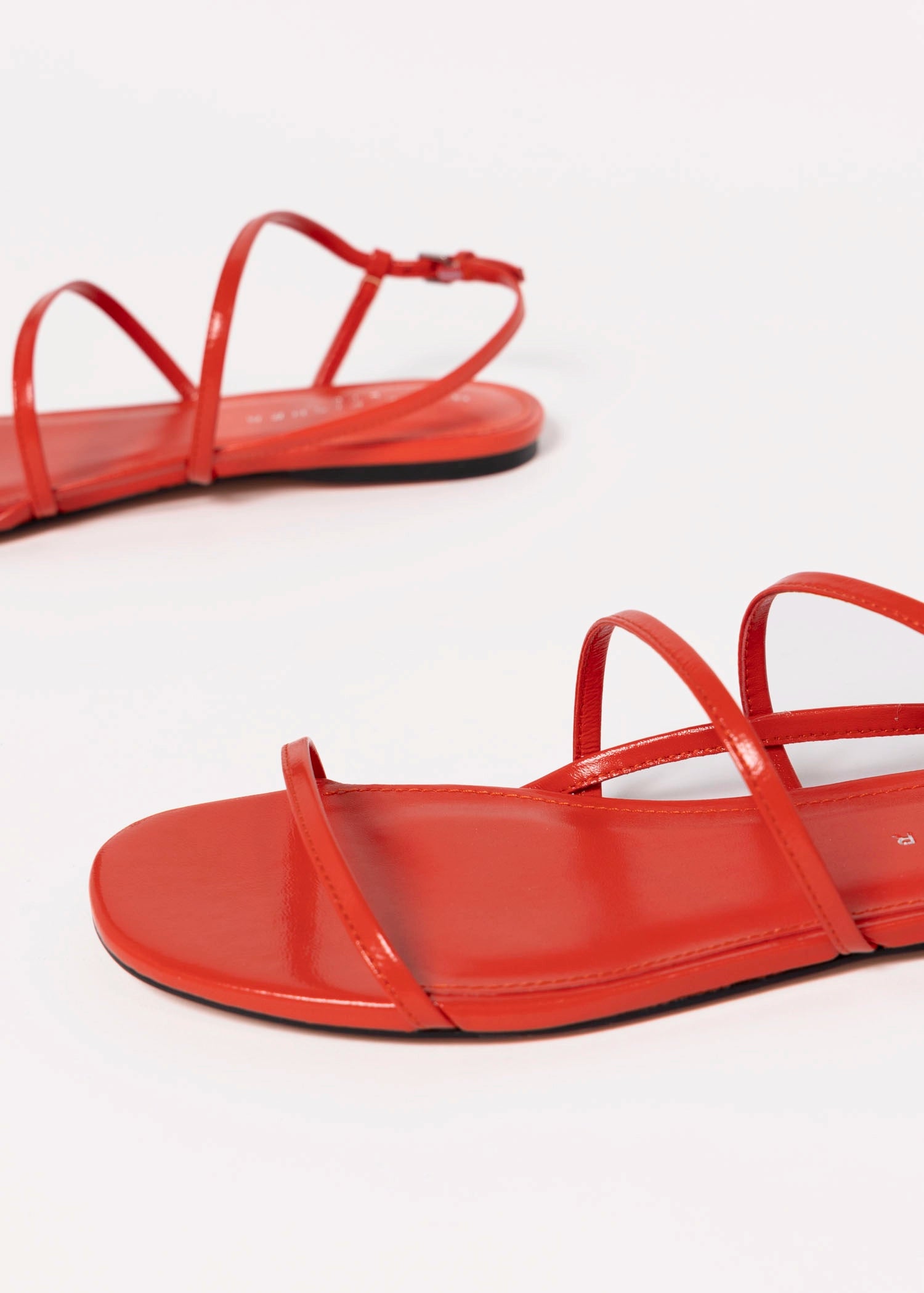swatch_Red Leather marc fisher elysha flat sandal