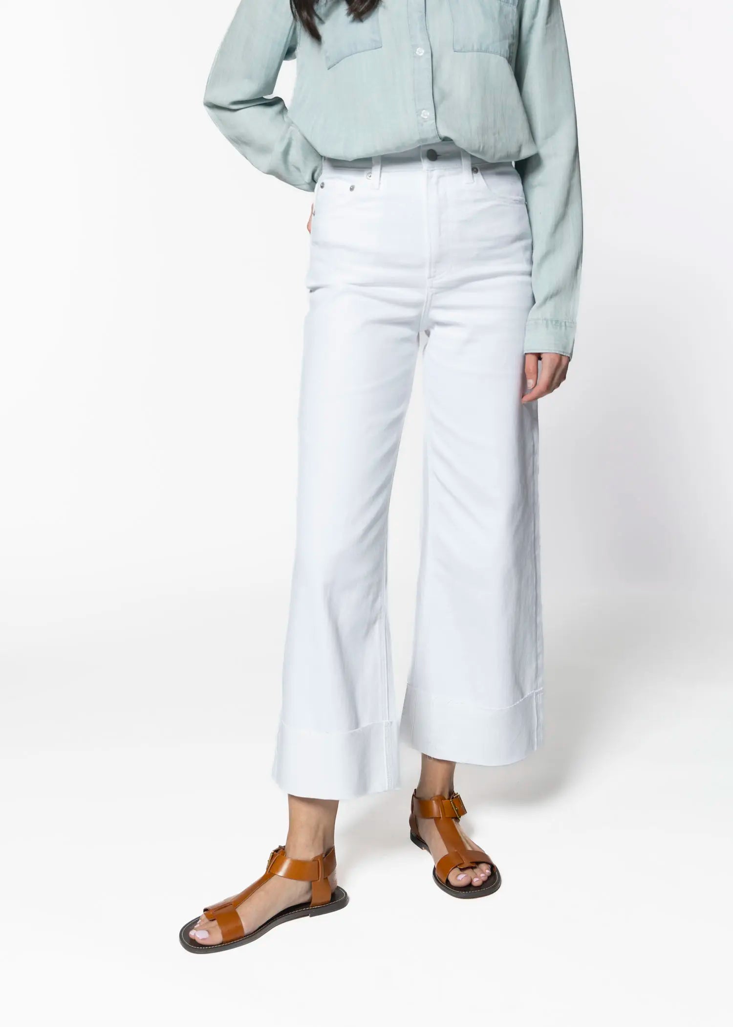 swatch_white lana crop pant apparel