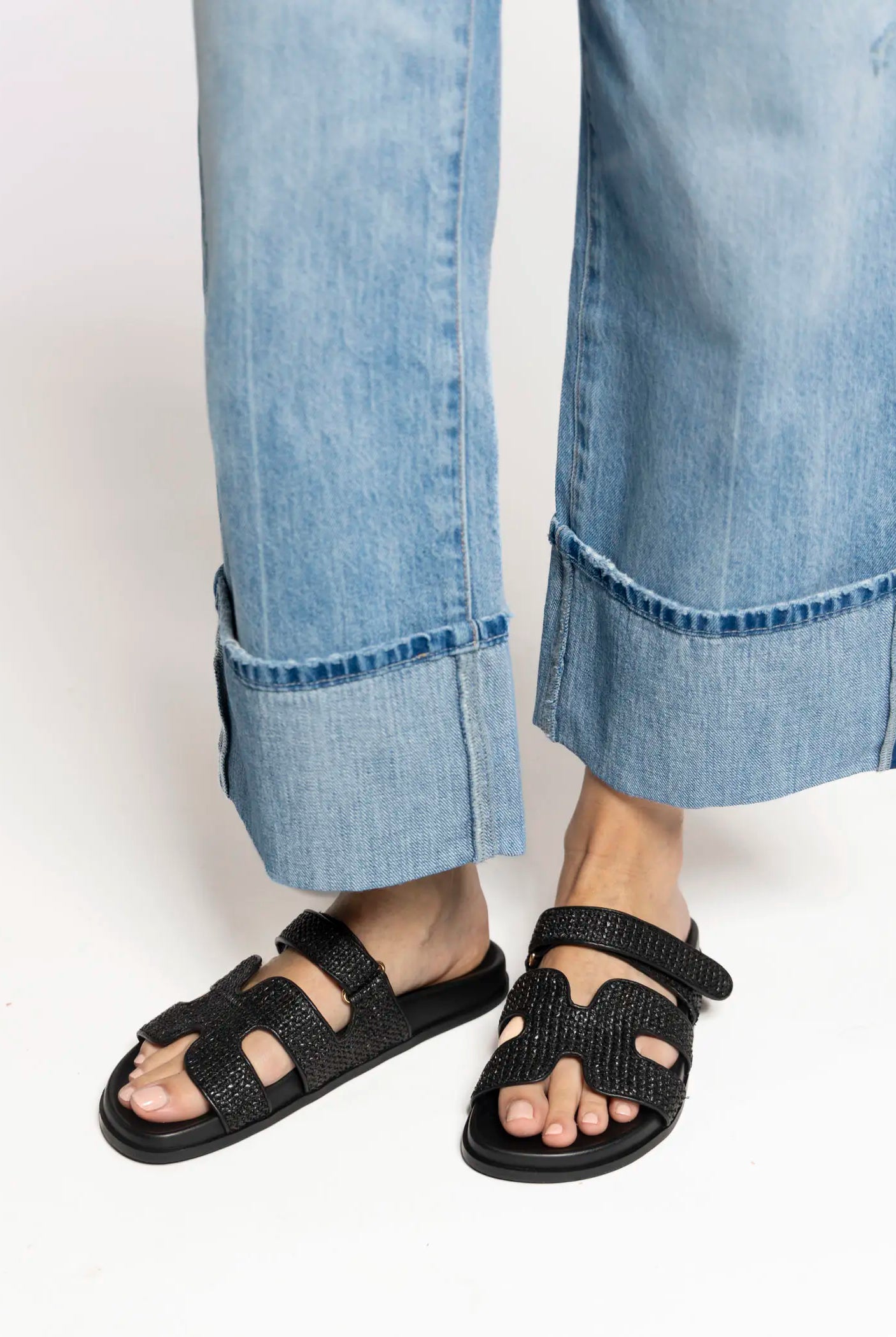 swatch_black hayzlen slide sandal flat sandals